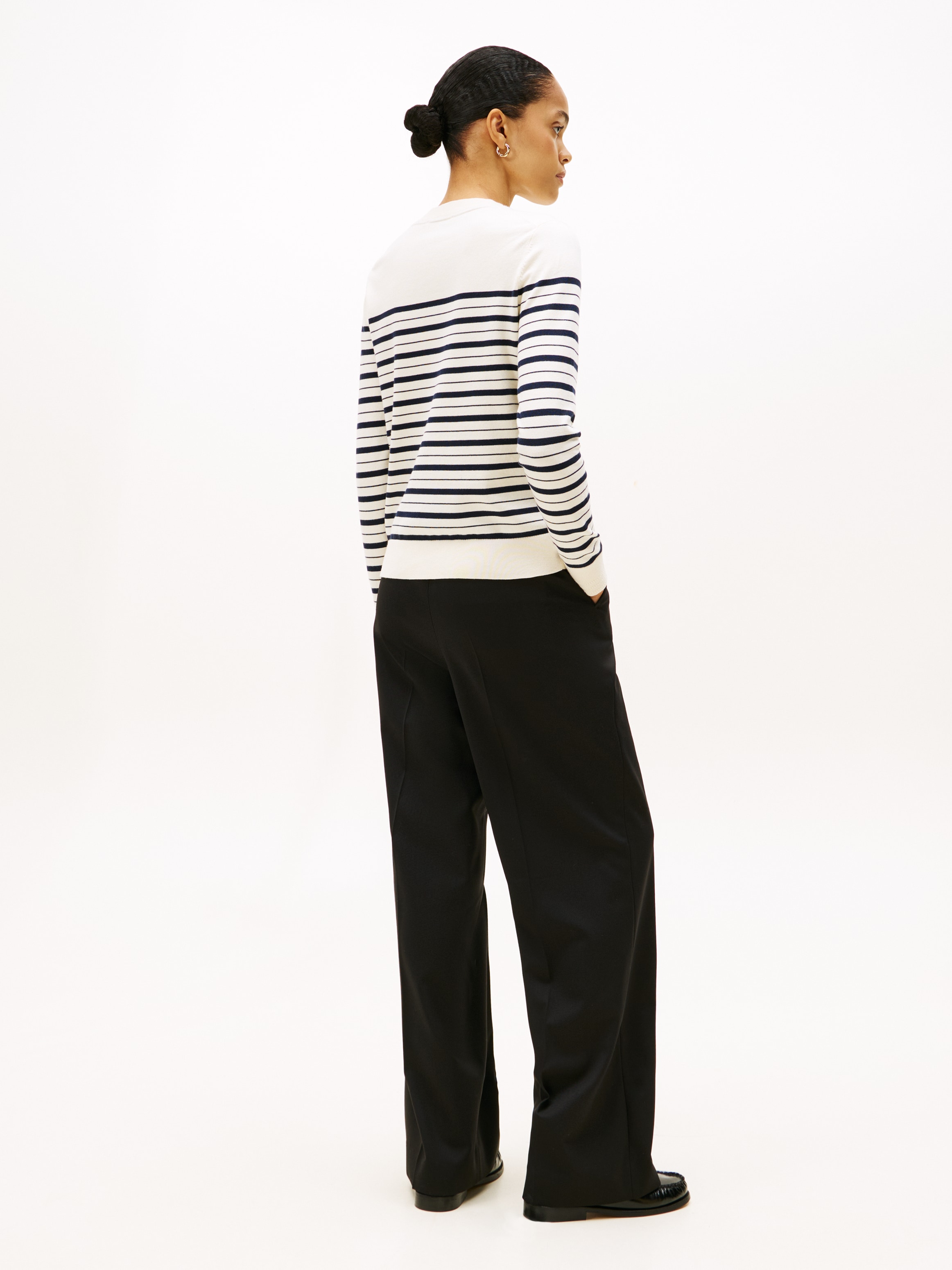 Tommy Hilfiger Rundhalspullover »CO JERSEY STITCH LS C-NK SWT« mit Logostickerei