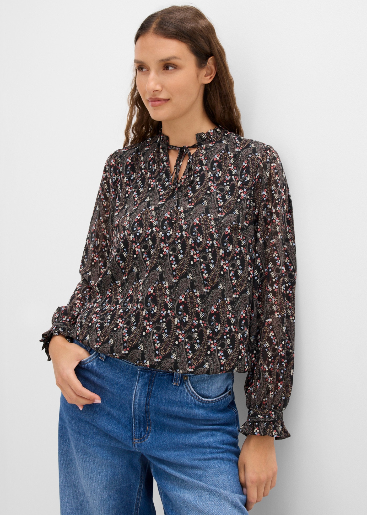 Image of bonprix Langarmbluse mit süssen Details, Regular Fit, eleganter Stil