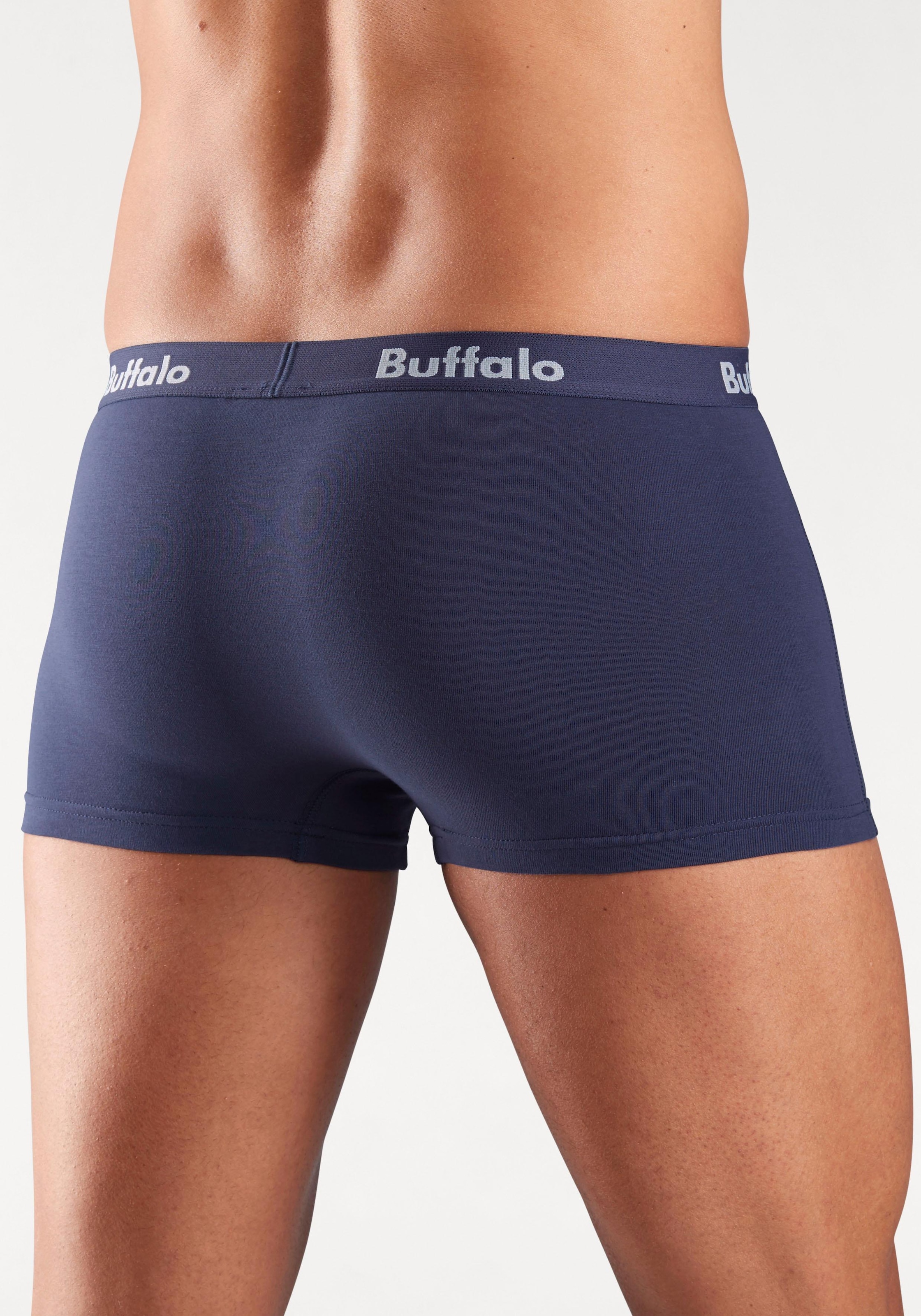 Buffalo Boxershorts, (Packung, 3 St.), in Hipster-Form mit Overlock-Nähten vorn