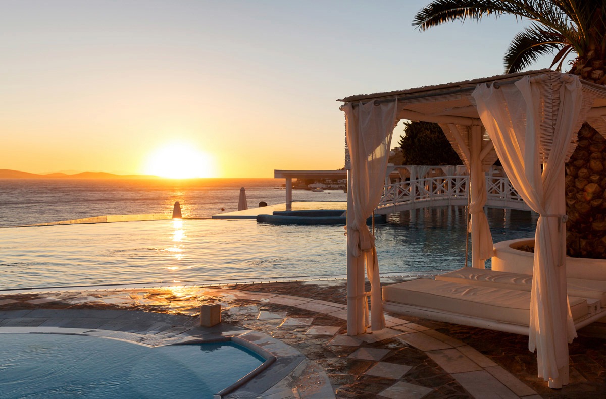 Image of Papermoon Fototapete »Bett am Wasser«, Vliestapete, hochwertiger Digitaldruck, inklusive Kleister bei Ackermann Versand Schweiz