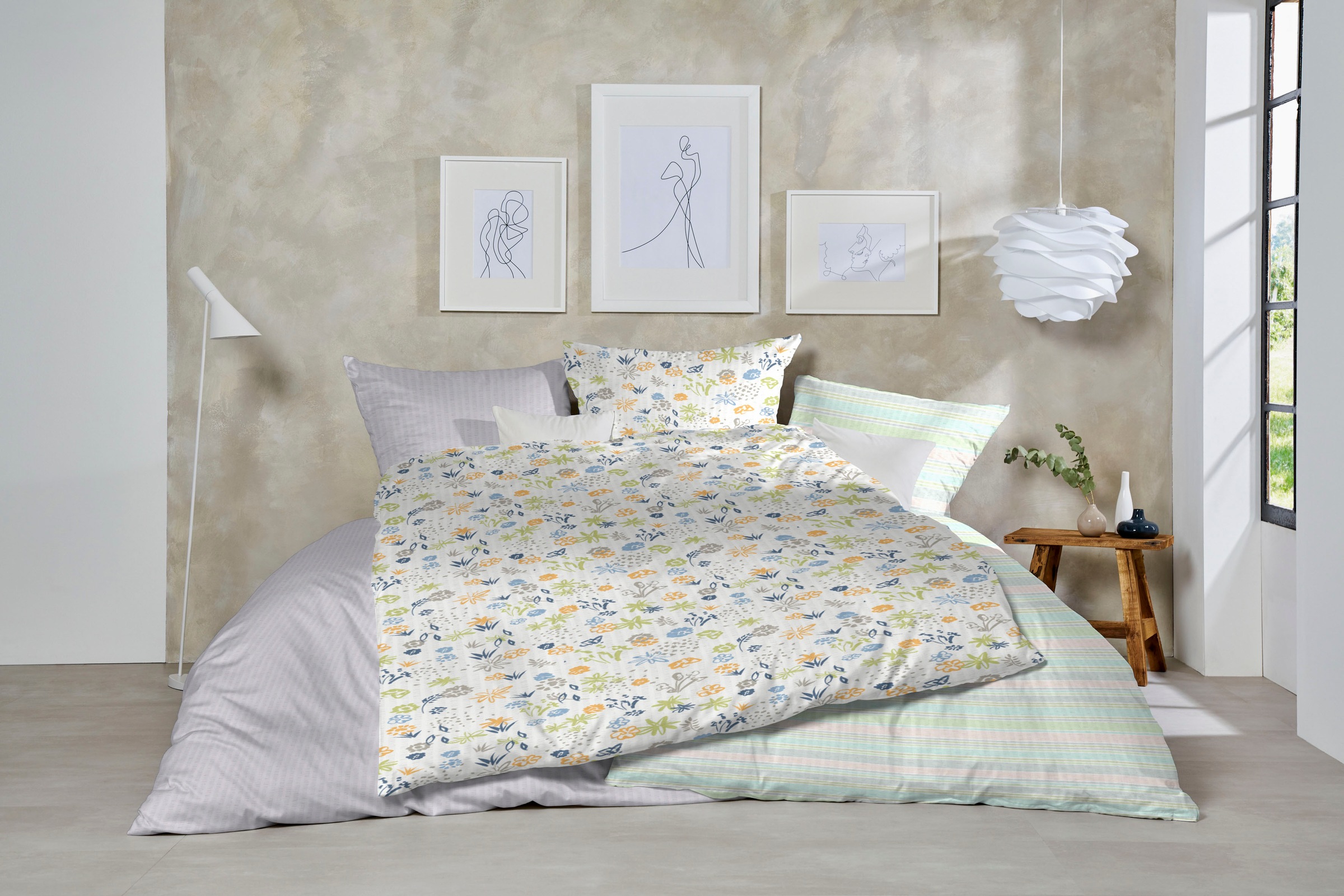 Primera "Primera Soft-Seersucker-Bettwäsche Blümchen" 2 Stk. mit bunten Blumen