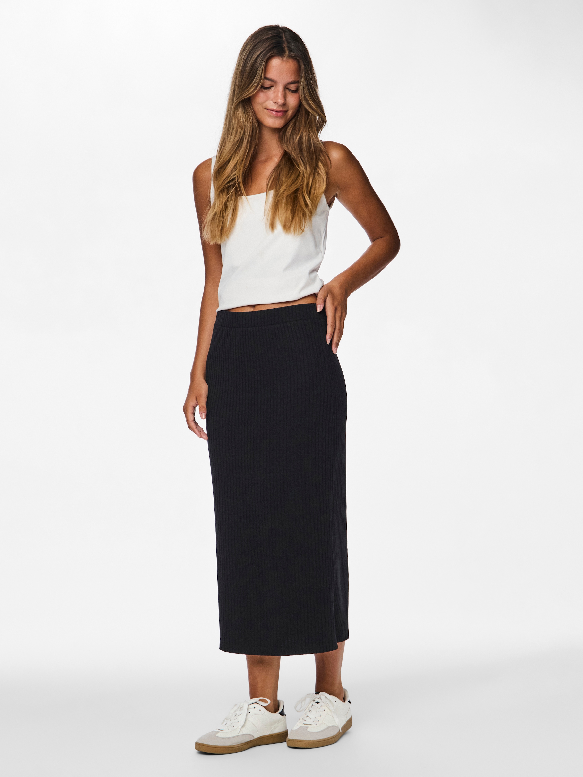 pieces Jupe midi »PCKYLIE MW MIDI SKIRT NOOS«