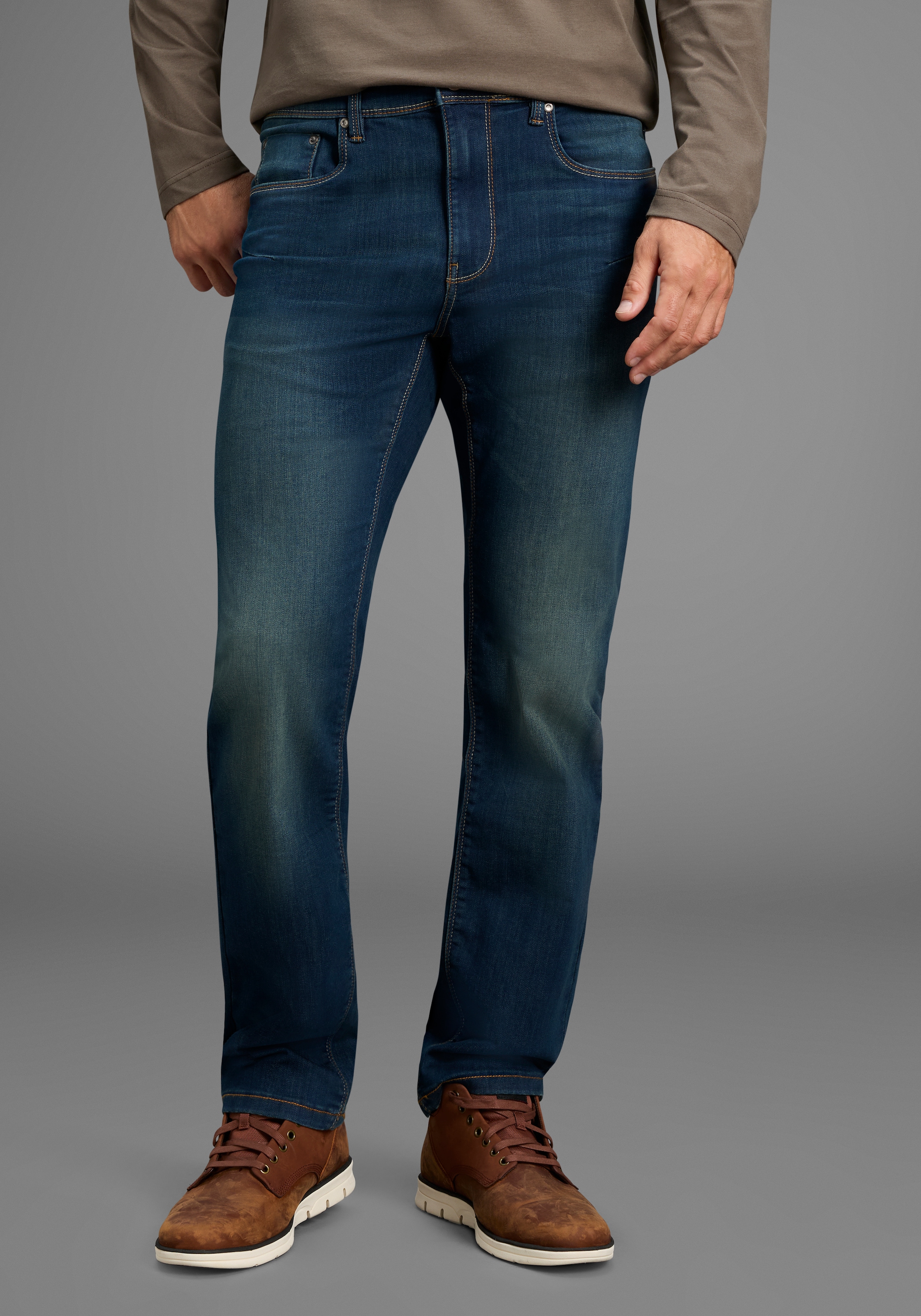 Image of Arizona Straight-Jeans gerades Bein, mit Eingrifftaschen, Gesässtaschen und Coinpocket