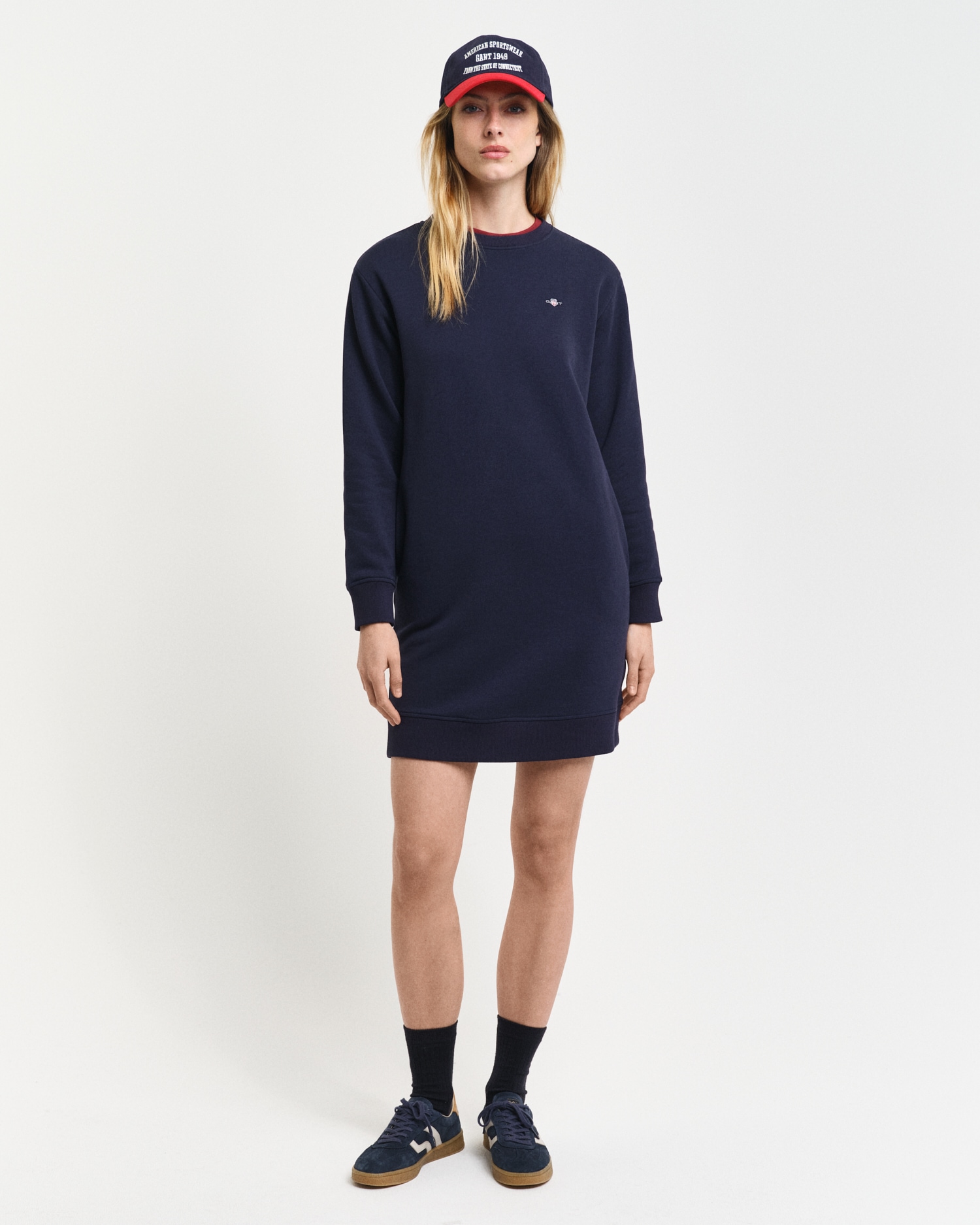 Gant Sweatkleid »SHIELD C-NECK SWEAT DRESS«, Shield Sweatkleid mit Rundhalsausschnitt
