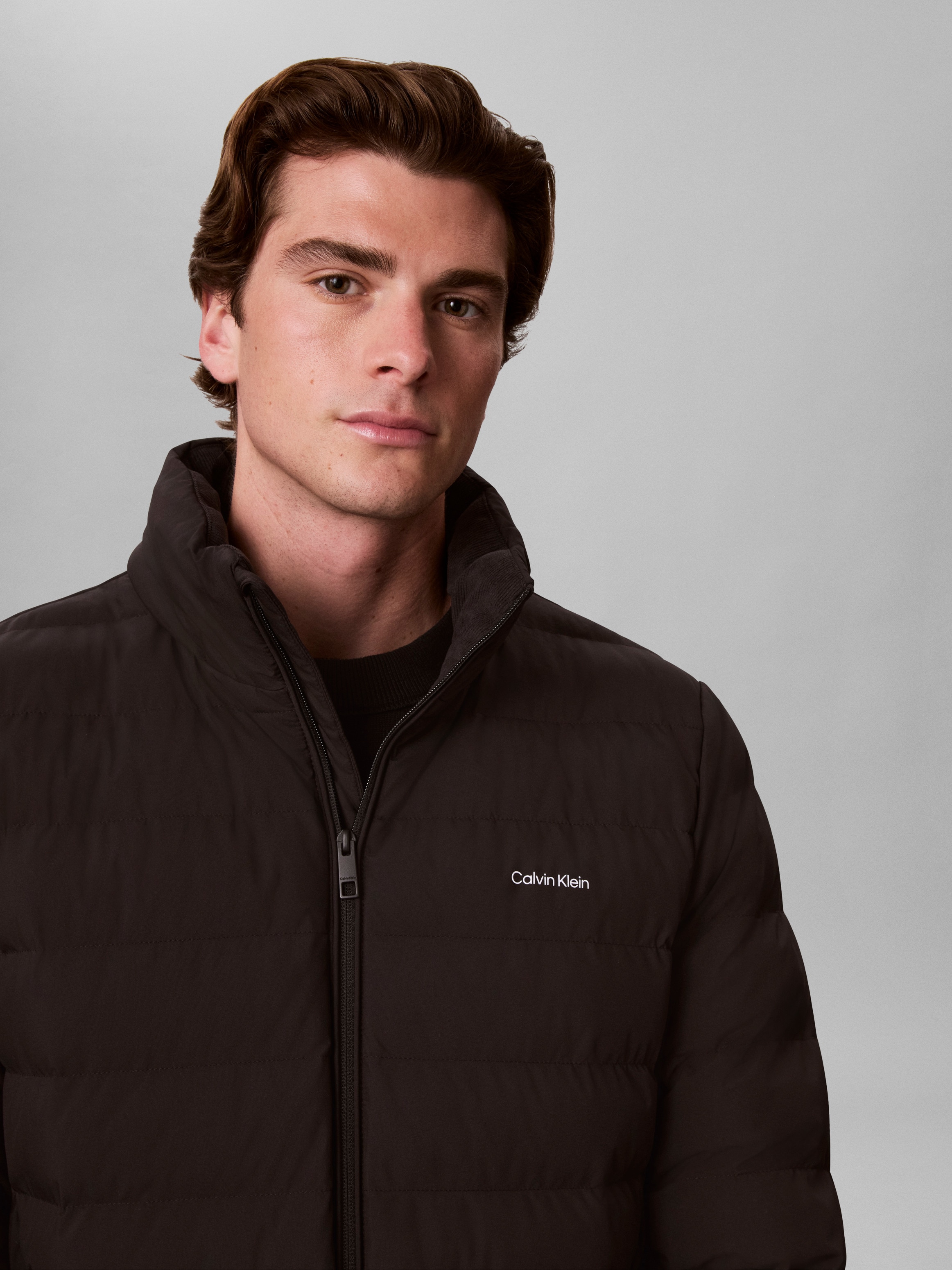 Calvin Klein Jeans Steppjacke »NYLON HOODED PUFFER« mit Kapuze Regular fit mit Kapuze