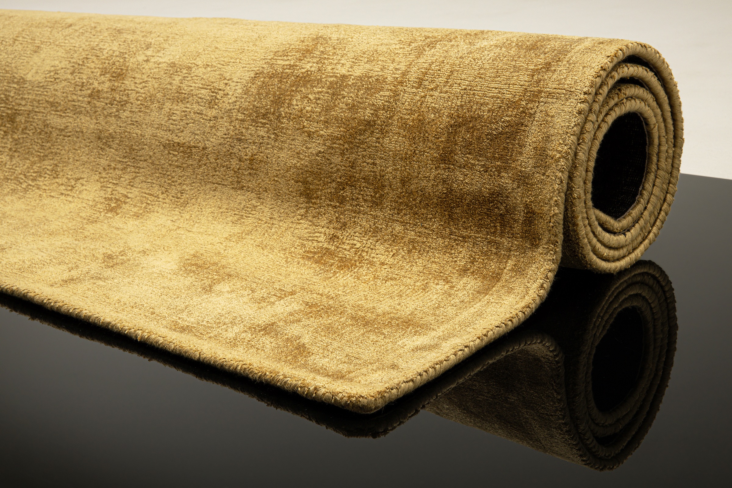TOM TAILOR HOME Teppich »Shine uni«, rechteckig, 8 mm Höhe, Handweb Teppich, 100% Viskose, handgewebt, mit elegantem Schimmer