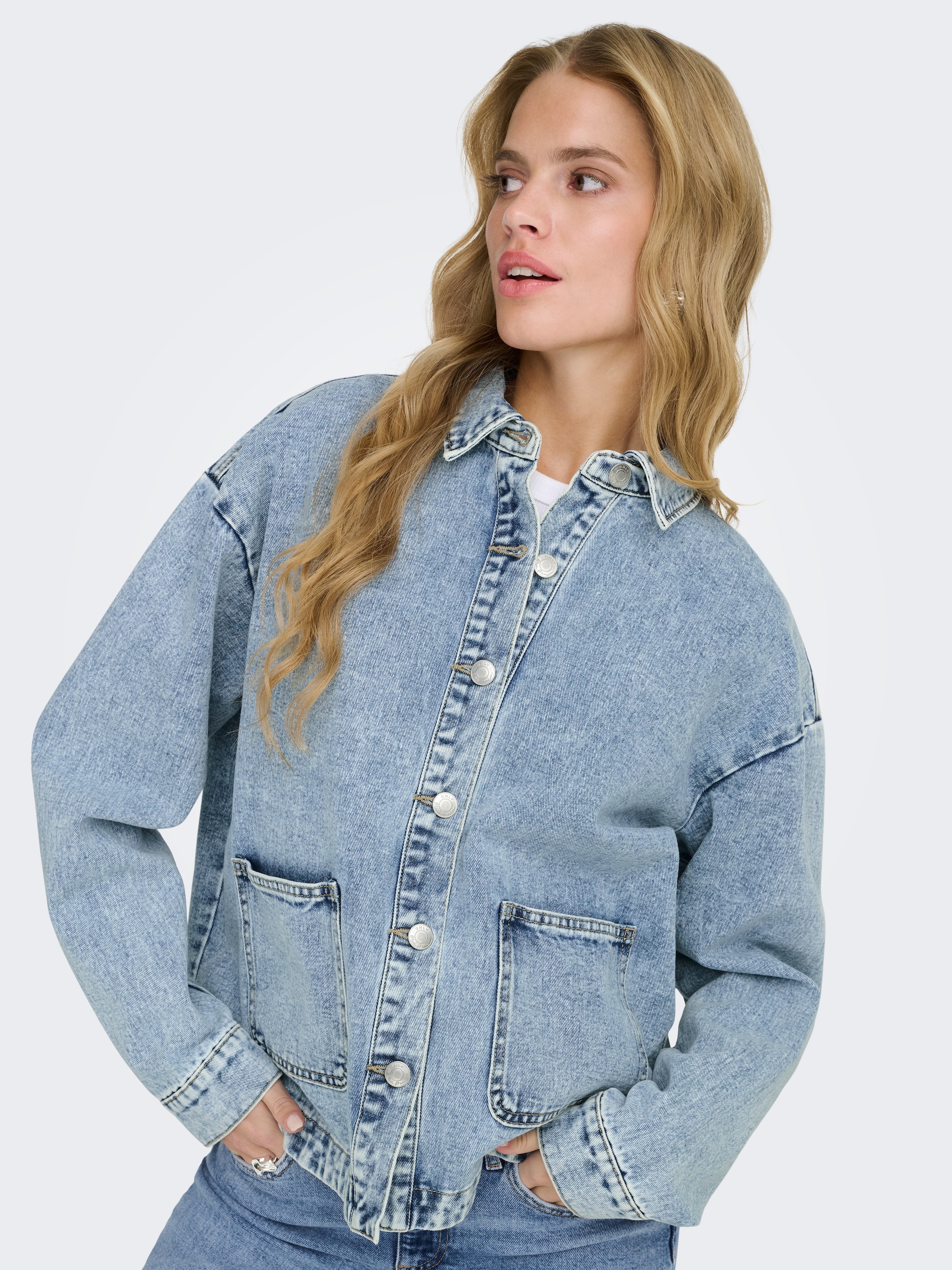 ONLY Veste en jean »ONLLARA LS DNM SHACKET GUA NOOS« mélange de coton