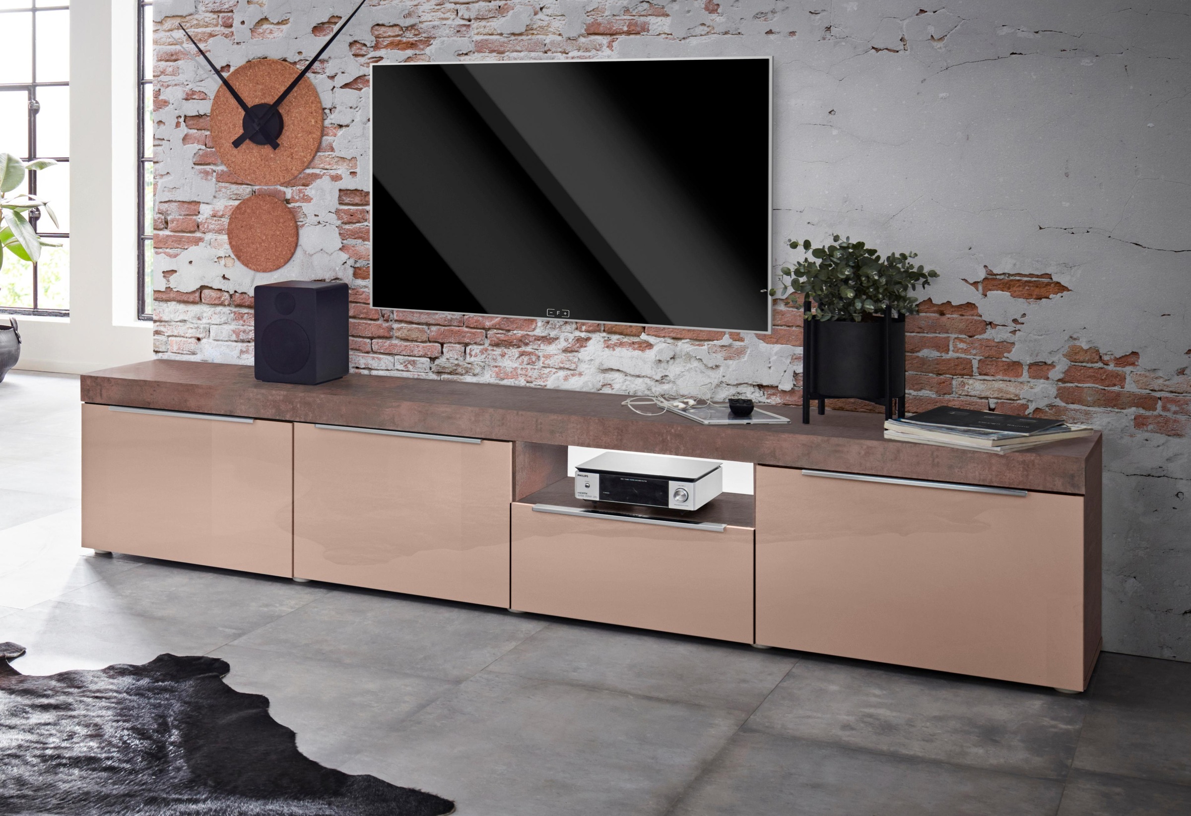 Image of borchardt Möbel Lowboard »DURBAN«, Breite 200 cm bei Ackermann Versand Schweiz