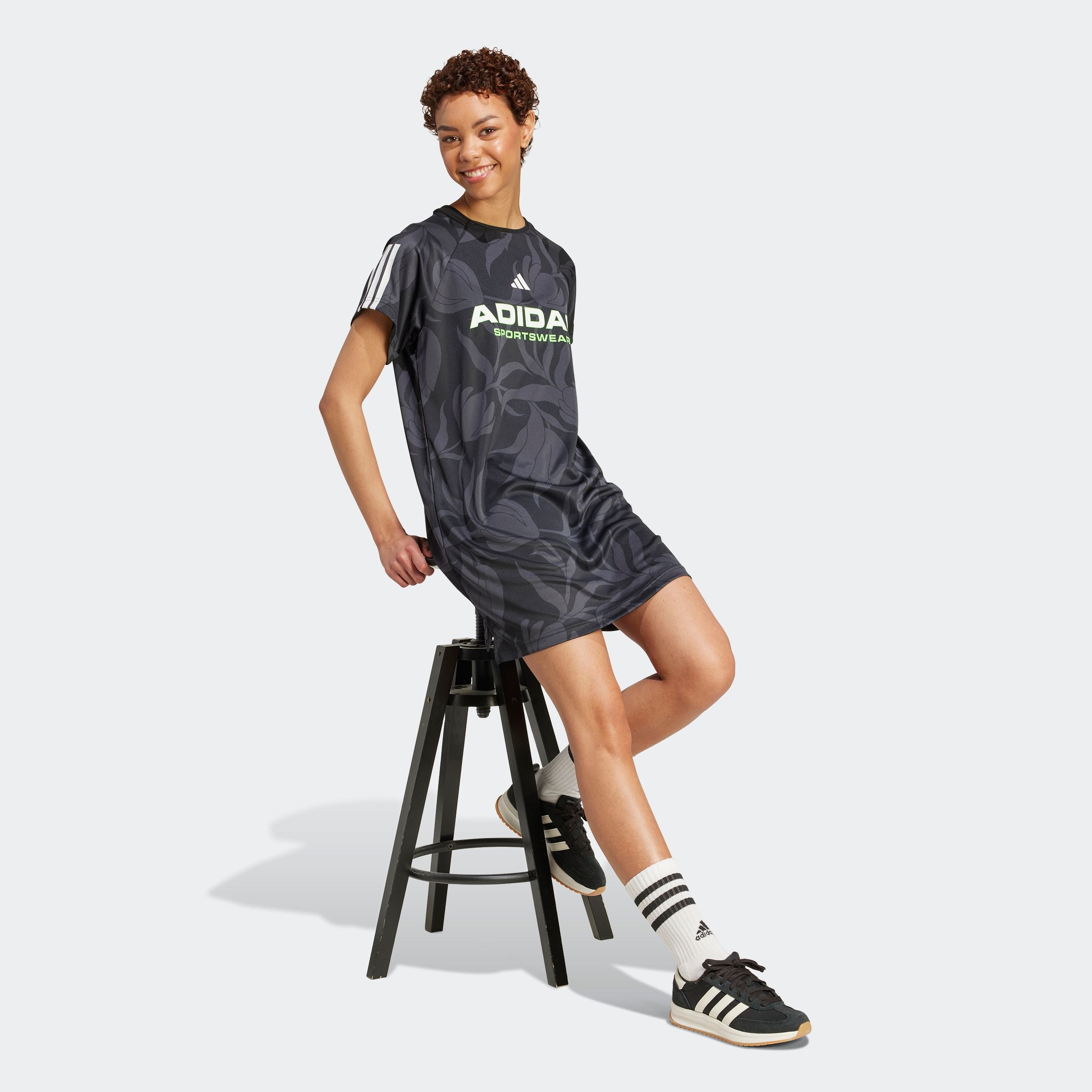 adidas Sportswear Laufshirt »W TIRO Q3 DRE«