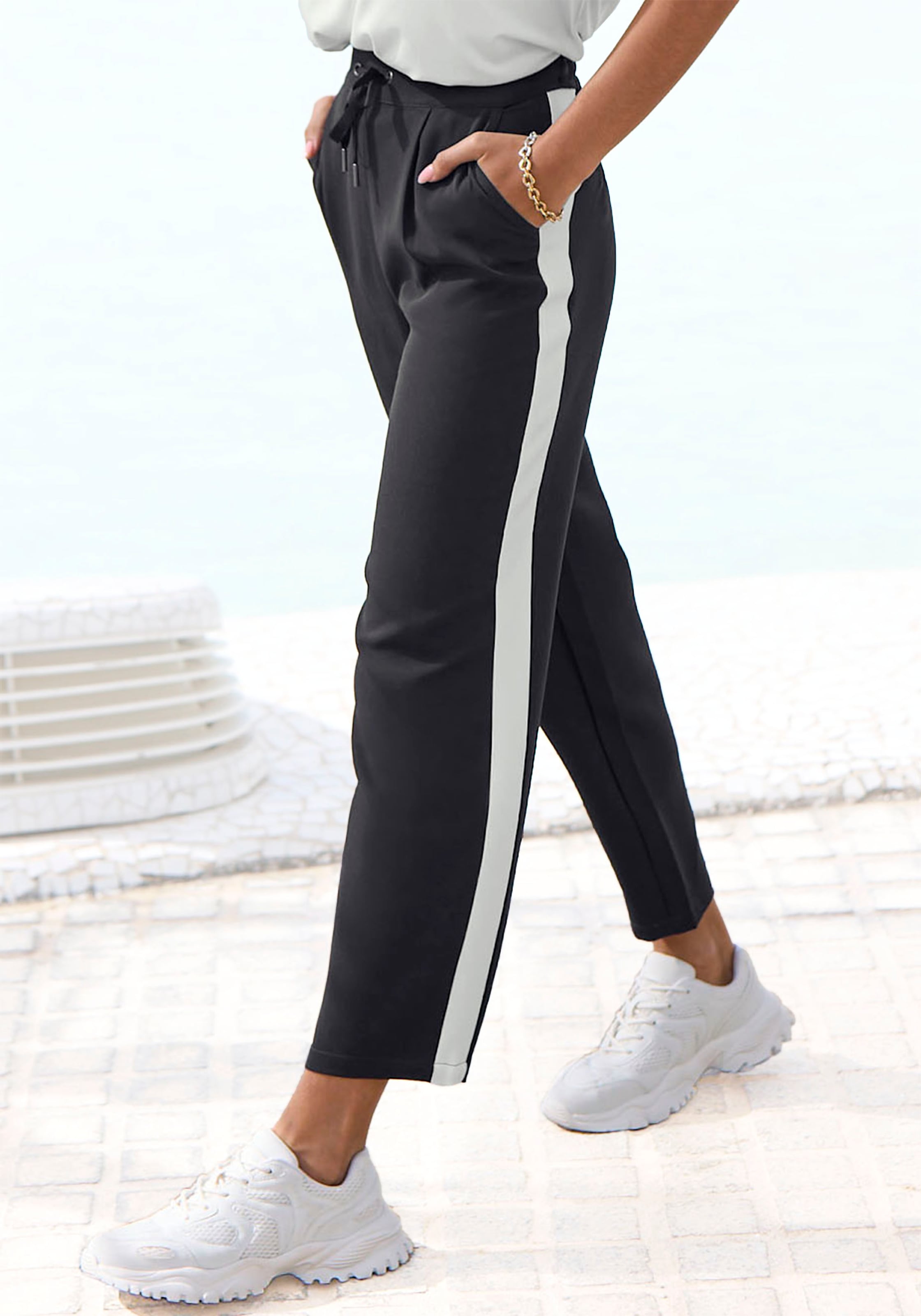 Image of Vivance Schlupfhose mit sportlichen Kontraststreifen, leichte Sommerhose, knitterfrei