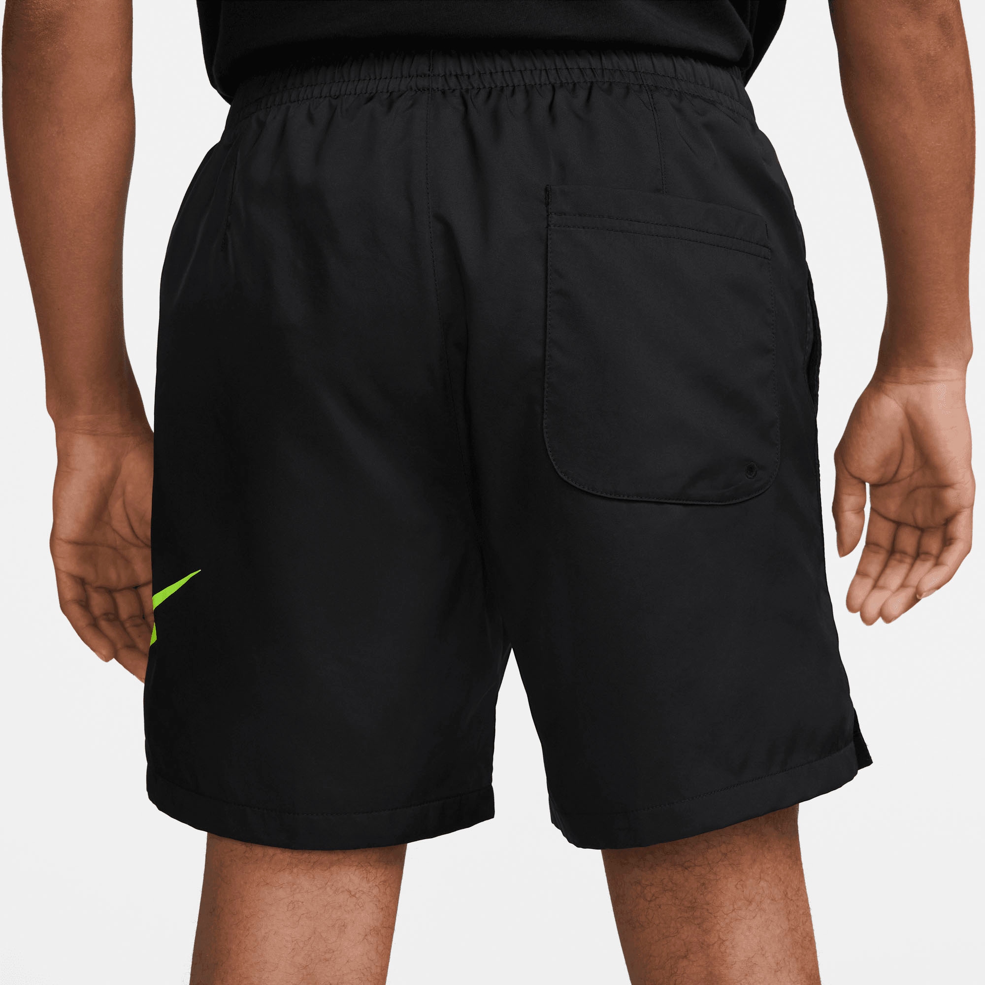 Nike Sportswear Shorts »M NSW REPEAT SW WVN SHORT«