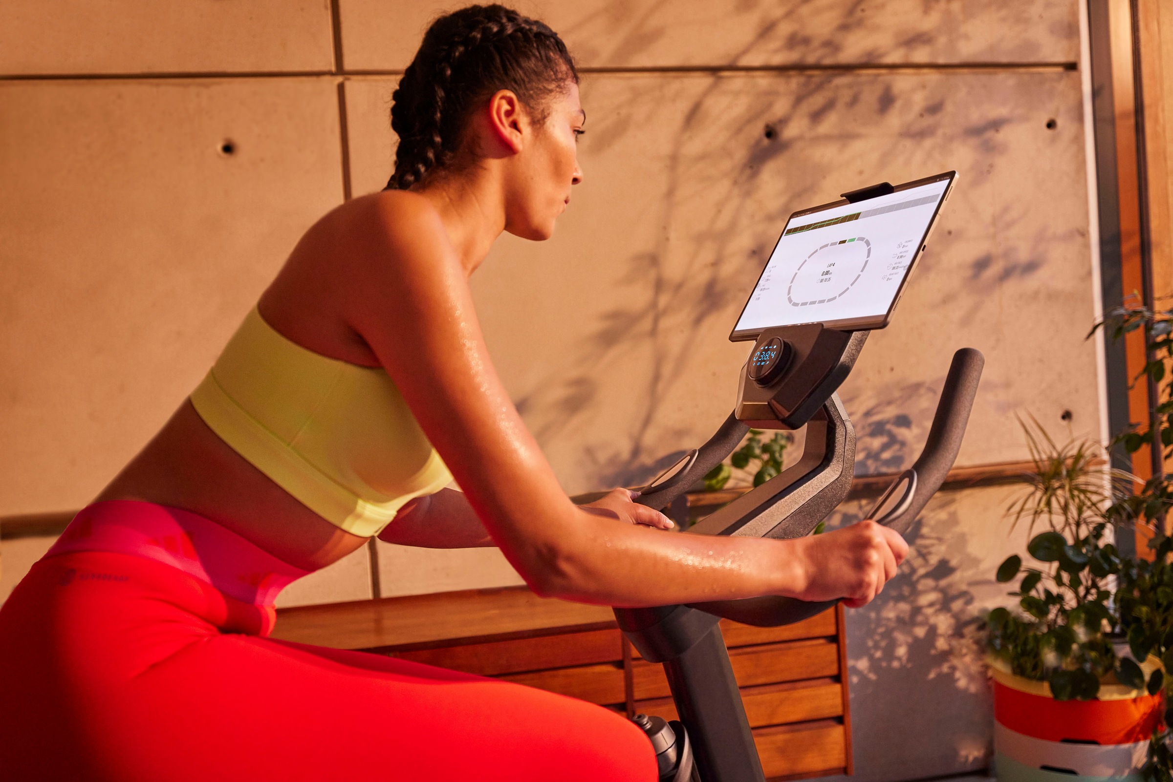 adidas Performance Ergometer »C-24c«, mit Tablet-Halterung, LED-Display, mit Bluetooth und App-Funktion