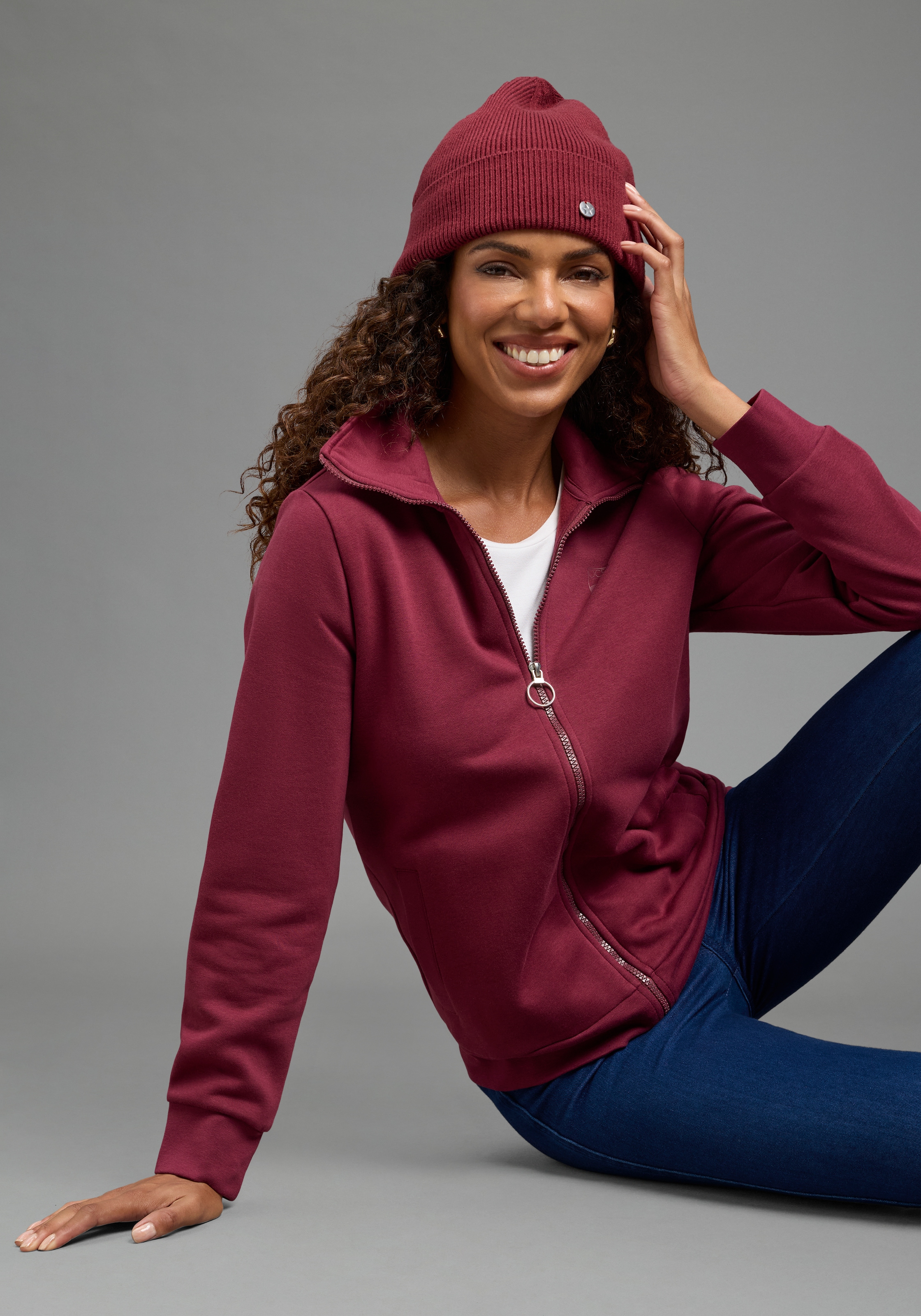 Image of Ocean Sportswear Sweatjacke mit bedrucktem Kragen, in kuscheliger Sweatware, mit Eingriffstaschen