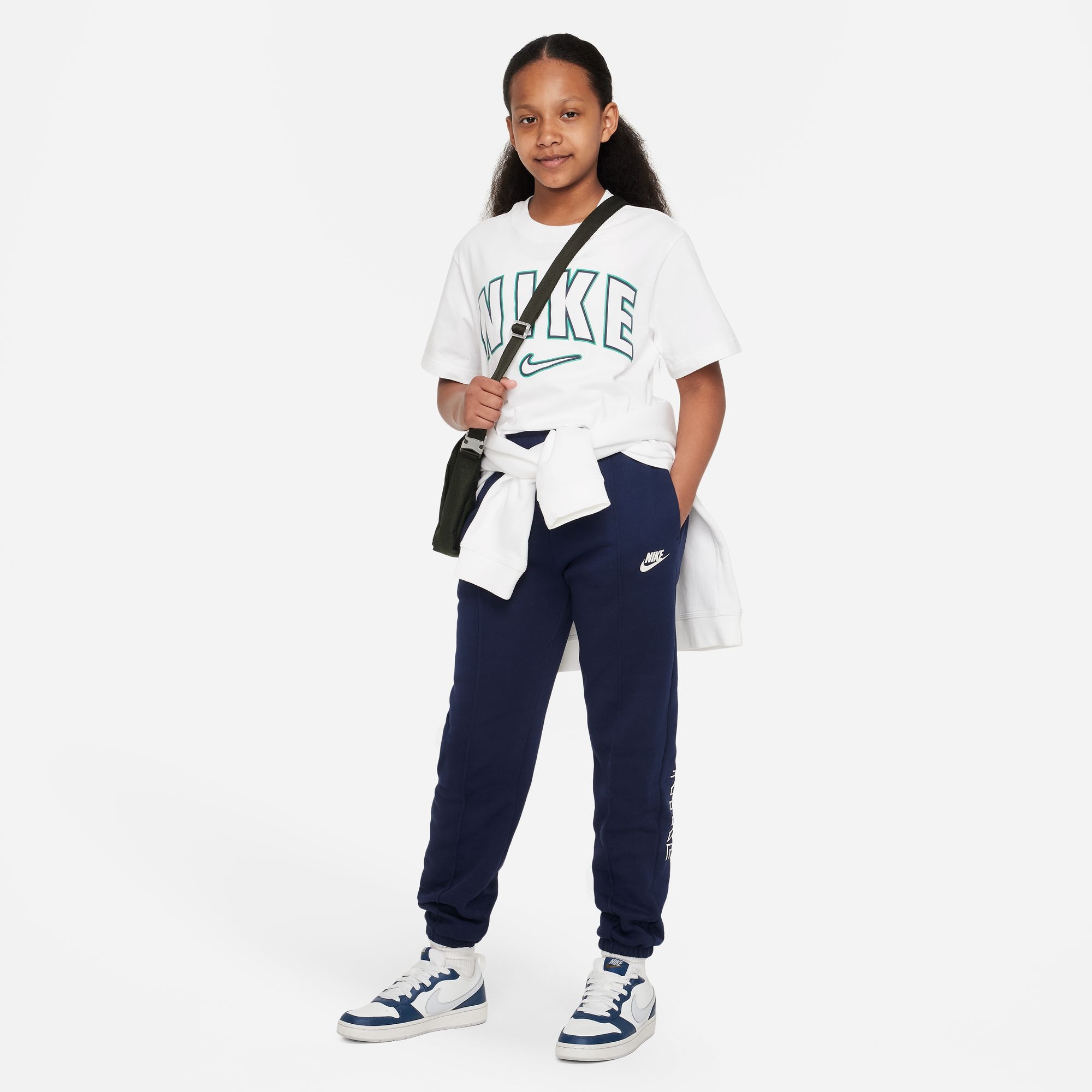 Découvrir Nike Sportswear Jogginghose »NSW FLC CF PANT SW - für Kinder« sur