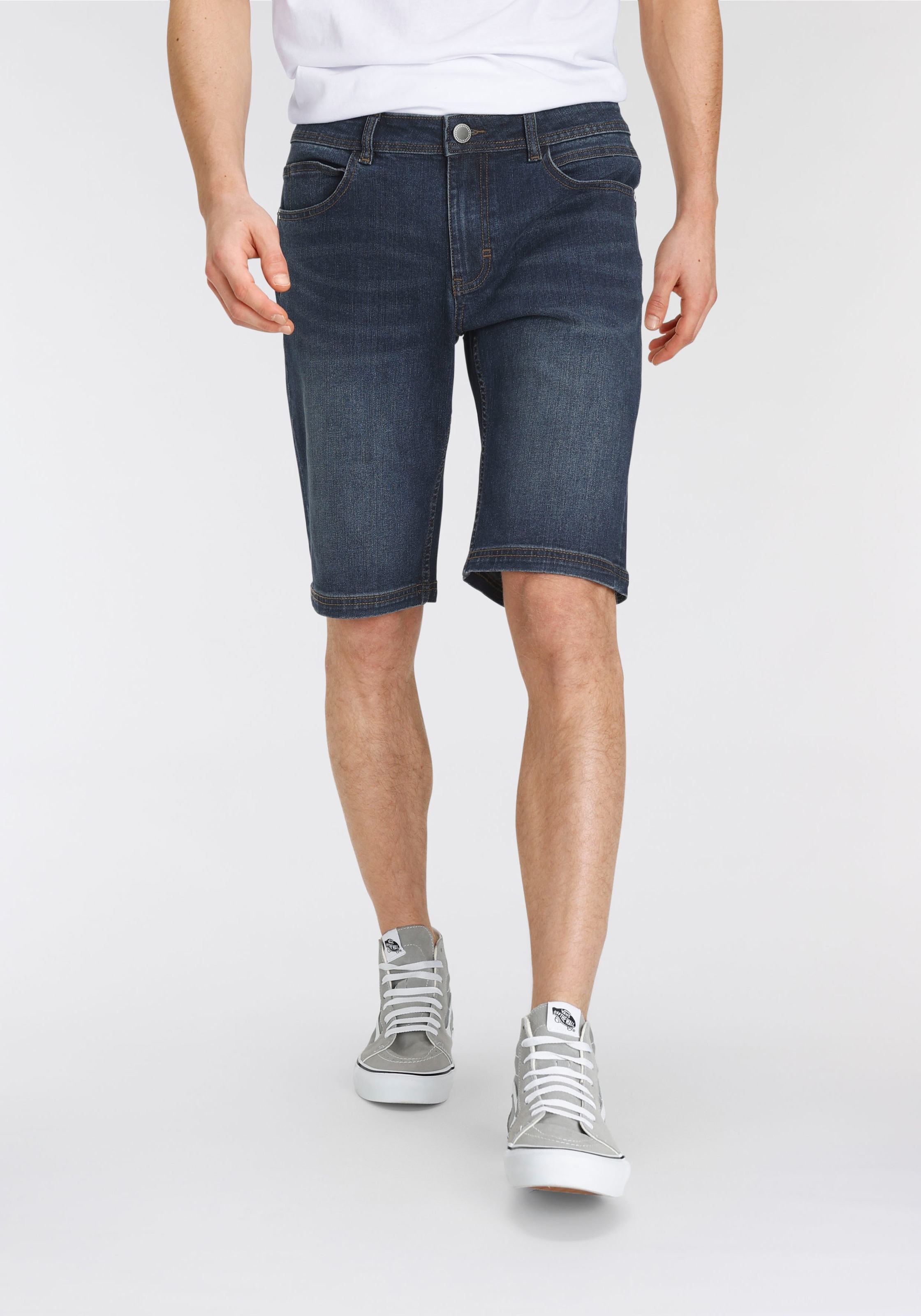 Shorts, im 5-Pocket-Stil