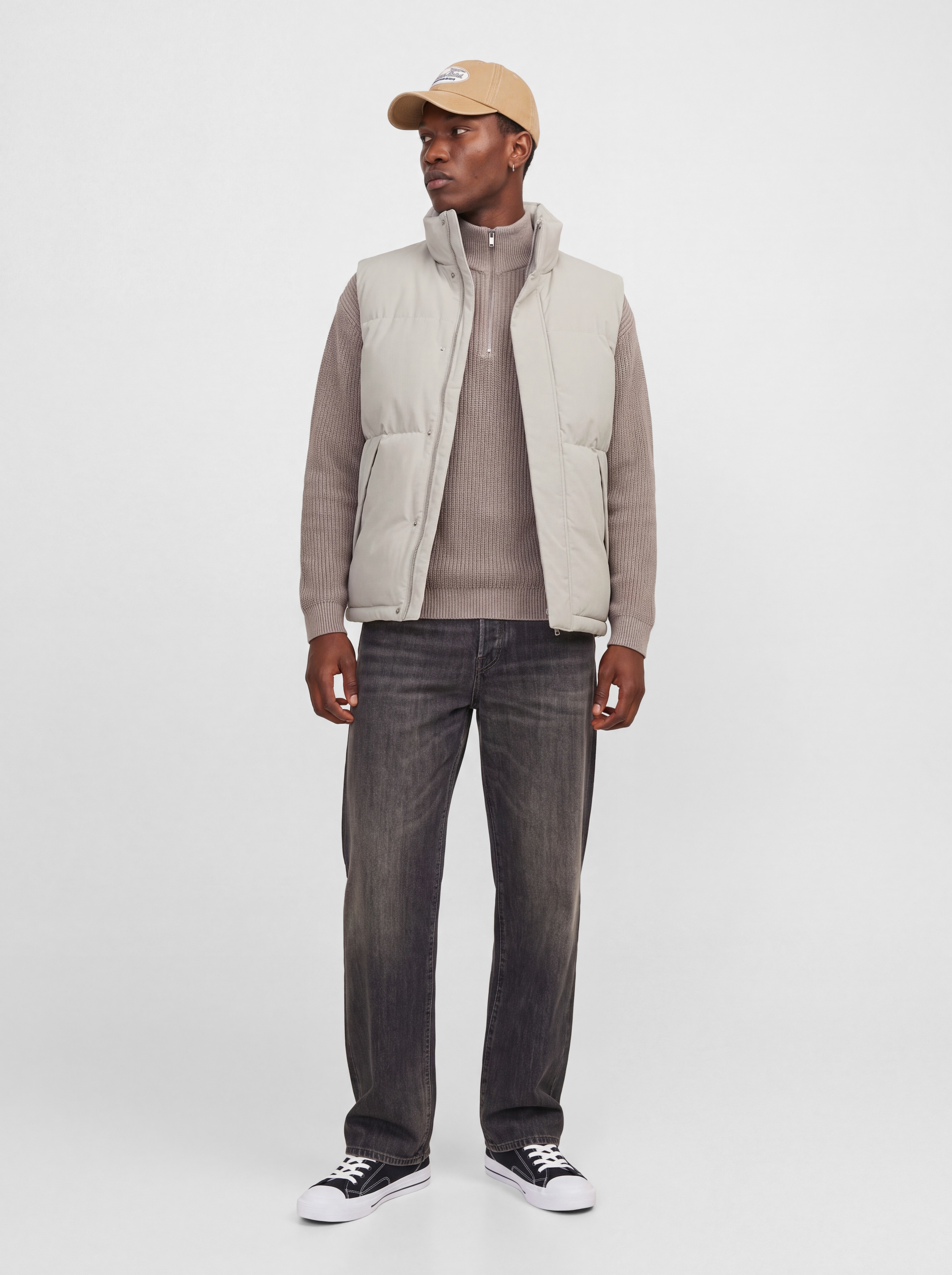 Jack & Jones Gilet matelassé »JJESOHO BODYWARMER AW26 SN« Fibres synthétiques, avec col montant