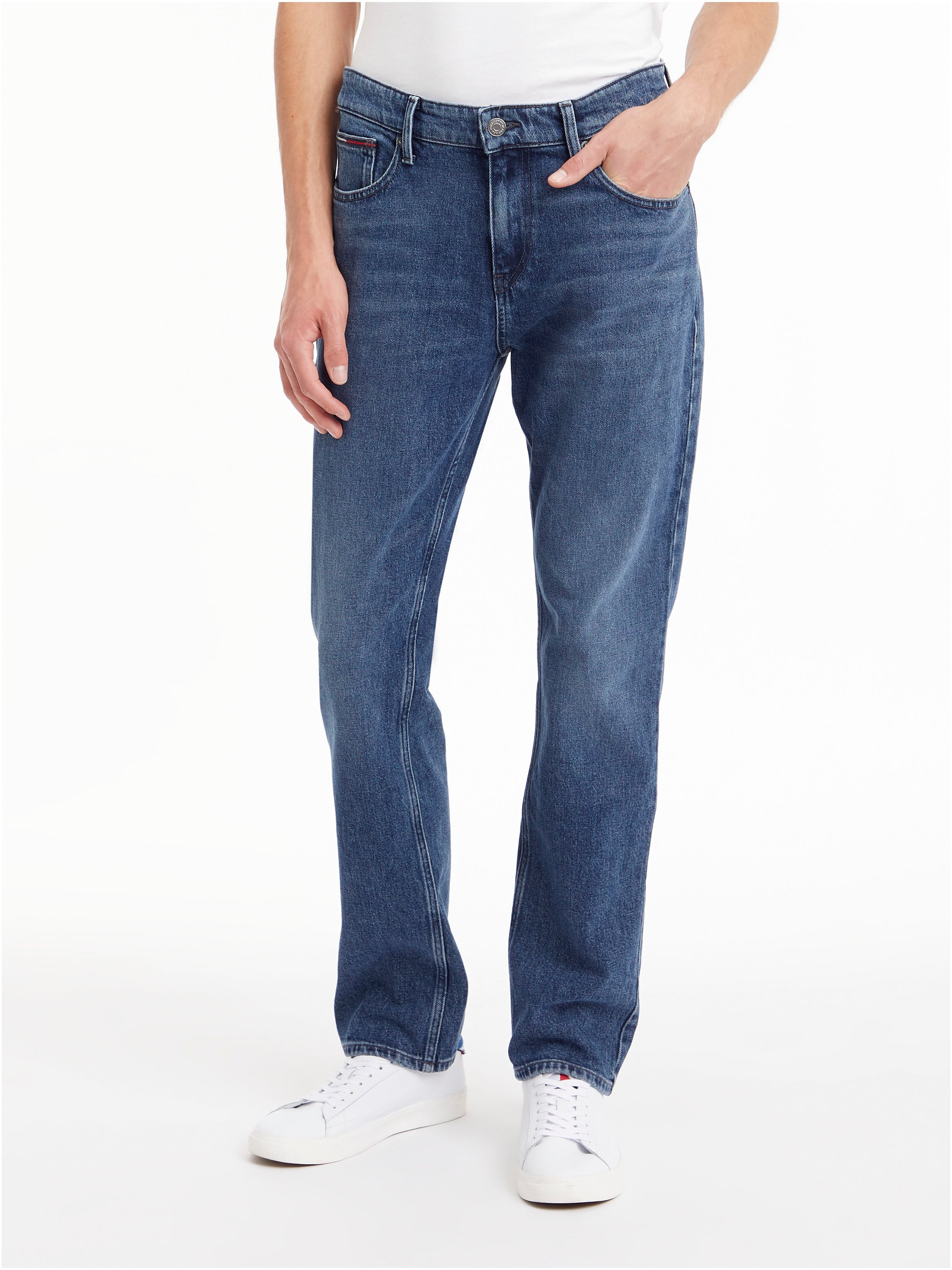 Straight-Jeans »RYAN RGLR STRGHT«, mit Tommy Jeans Stitching am Münzfach