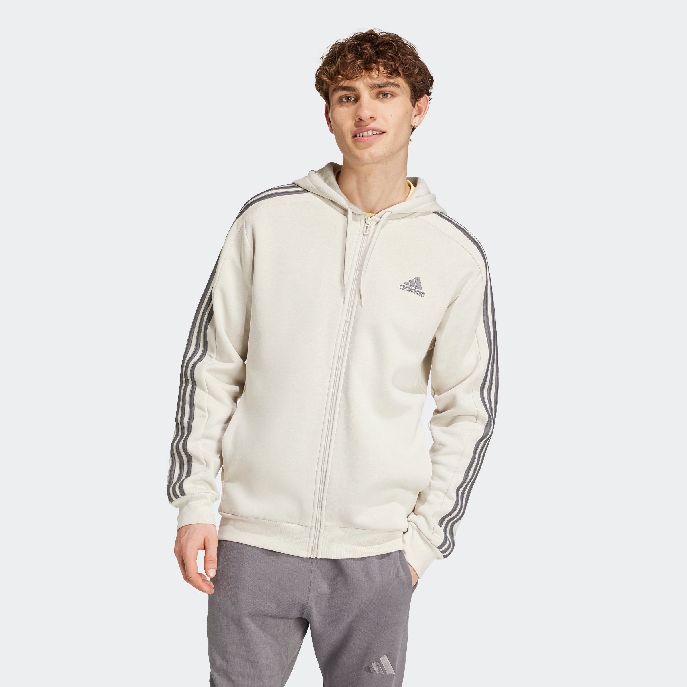 adidas Sportswear Kapuzensweatjacke »ESSENTIALS 3STREIFEN KAPUZENJACKE«, angenehmes Material aus Baumwollmix