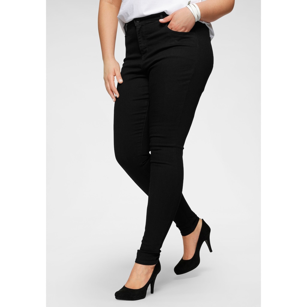 Levi's® Plus Skinny-fit-Jeans »720 High-Rise«, mit hoher Leibhöhe