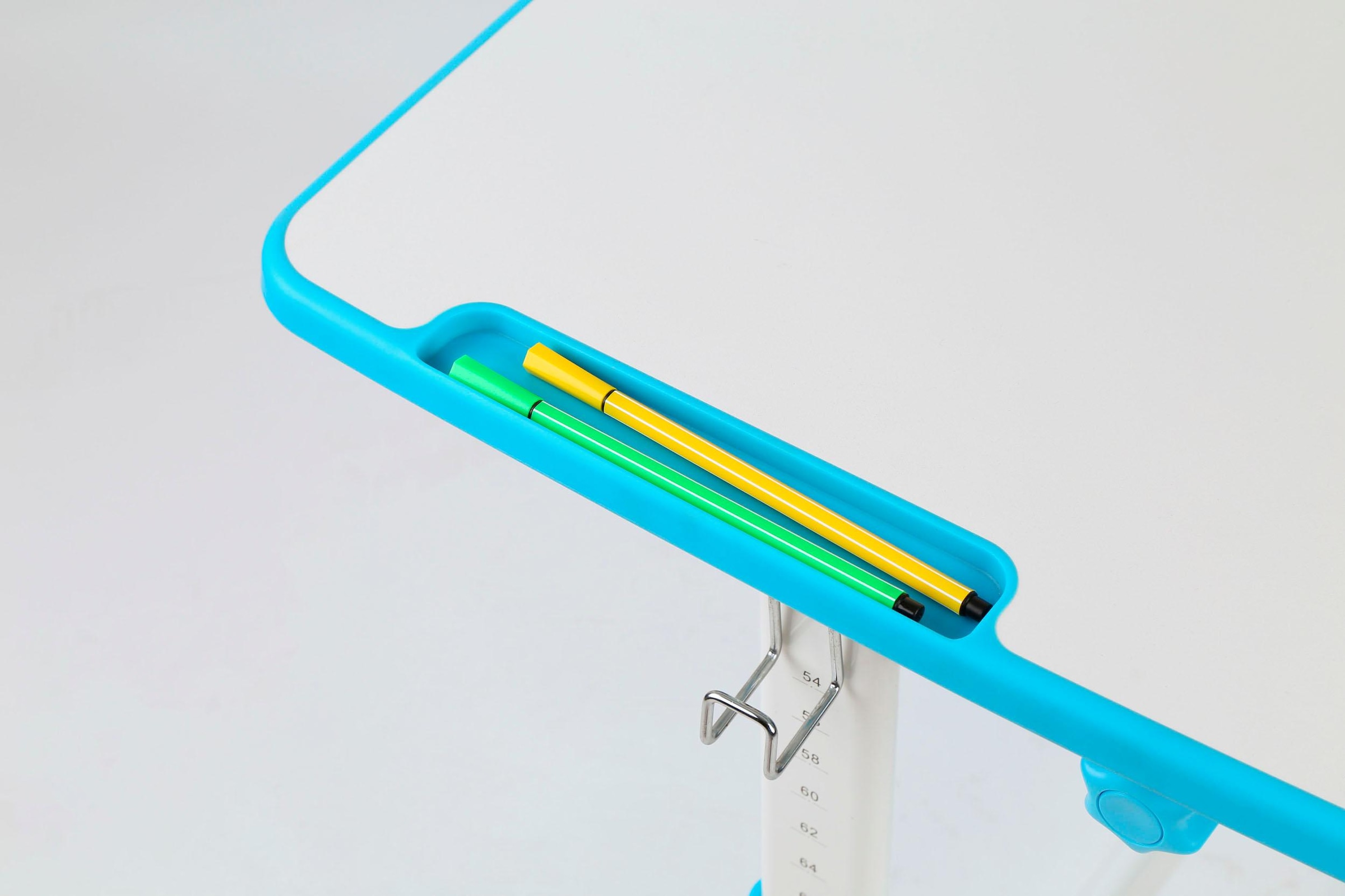 Vipack Kinderschreibtisch »Comfortline, mit Höhenverstellung inkl. Taschen- u. Becherhalter«, (Set, B/H/T ca. 70x54-76x47,4cm, verschiedene Farben, mit Griffelschublade), inkl. Stuhl und verstellbarer Schreibplatte, praktische Funktionen