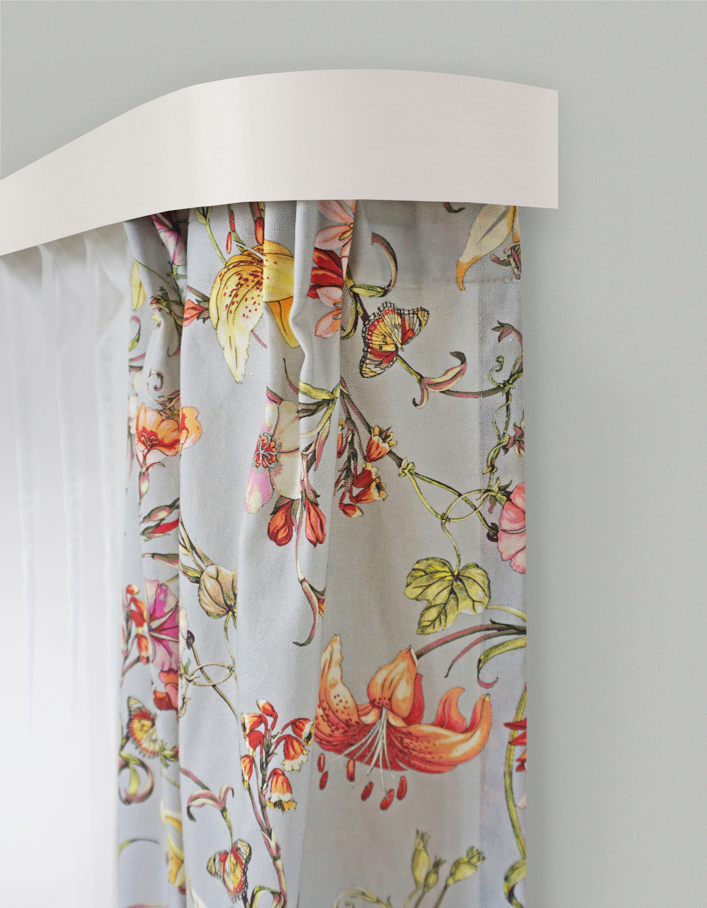 GARESA Schienensystem »Kunststoffschiene mit Blende« 2 läufig-läufig Wunschmasslänge seitlich mit 2 Rundbögen (kein Spalt zwischen Vorhang und Wand!)