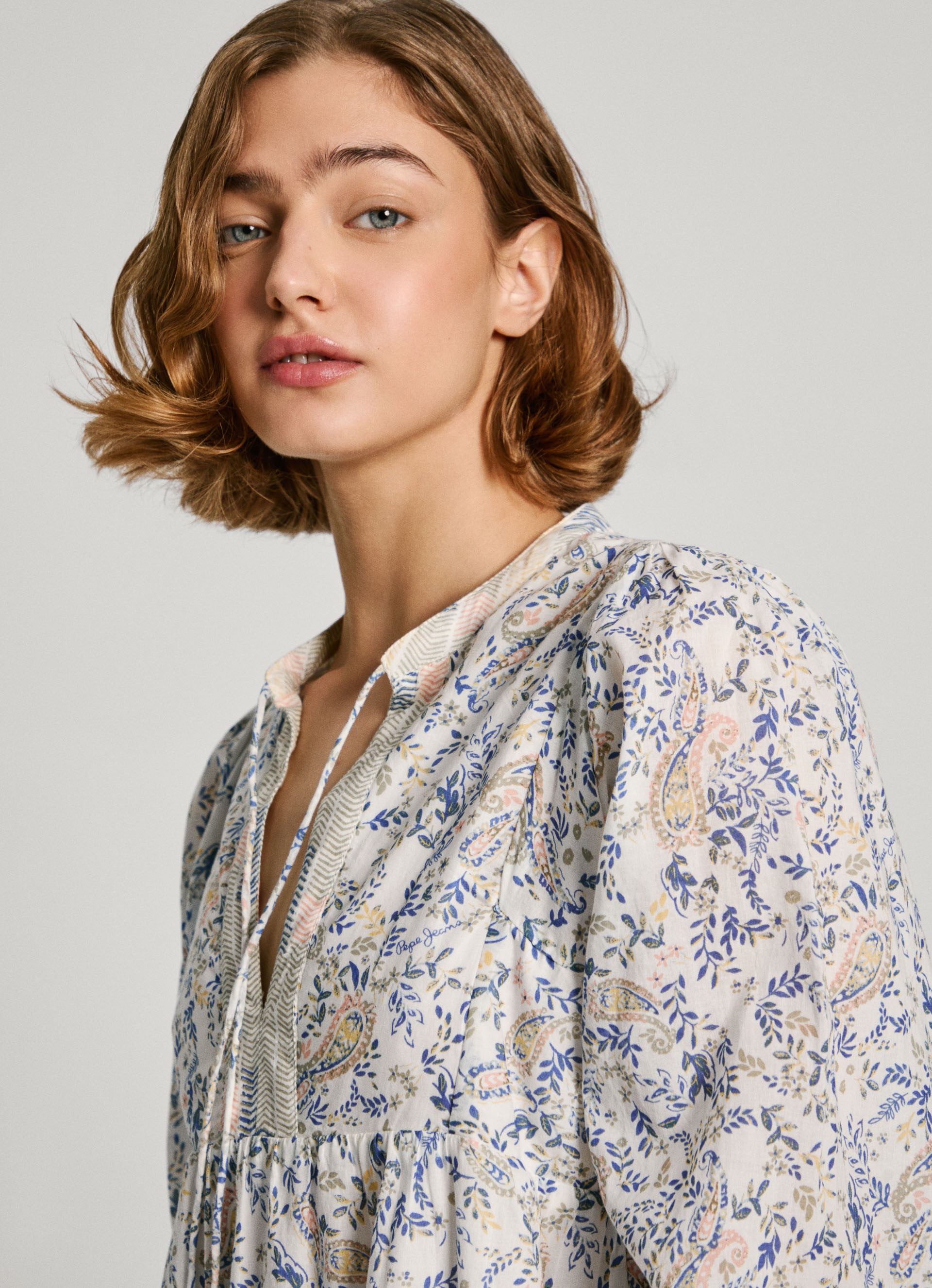 Pepe Jeans Tunikakleid »MAISIE«, mit Paisley-Print, Baumwollqualität