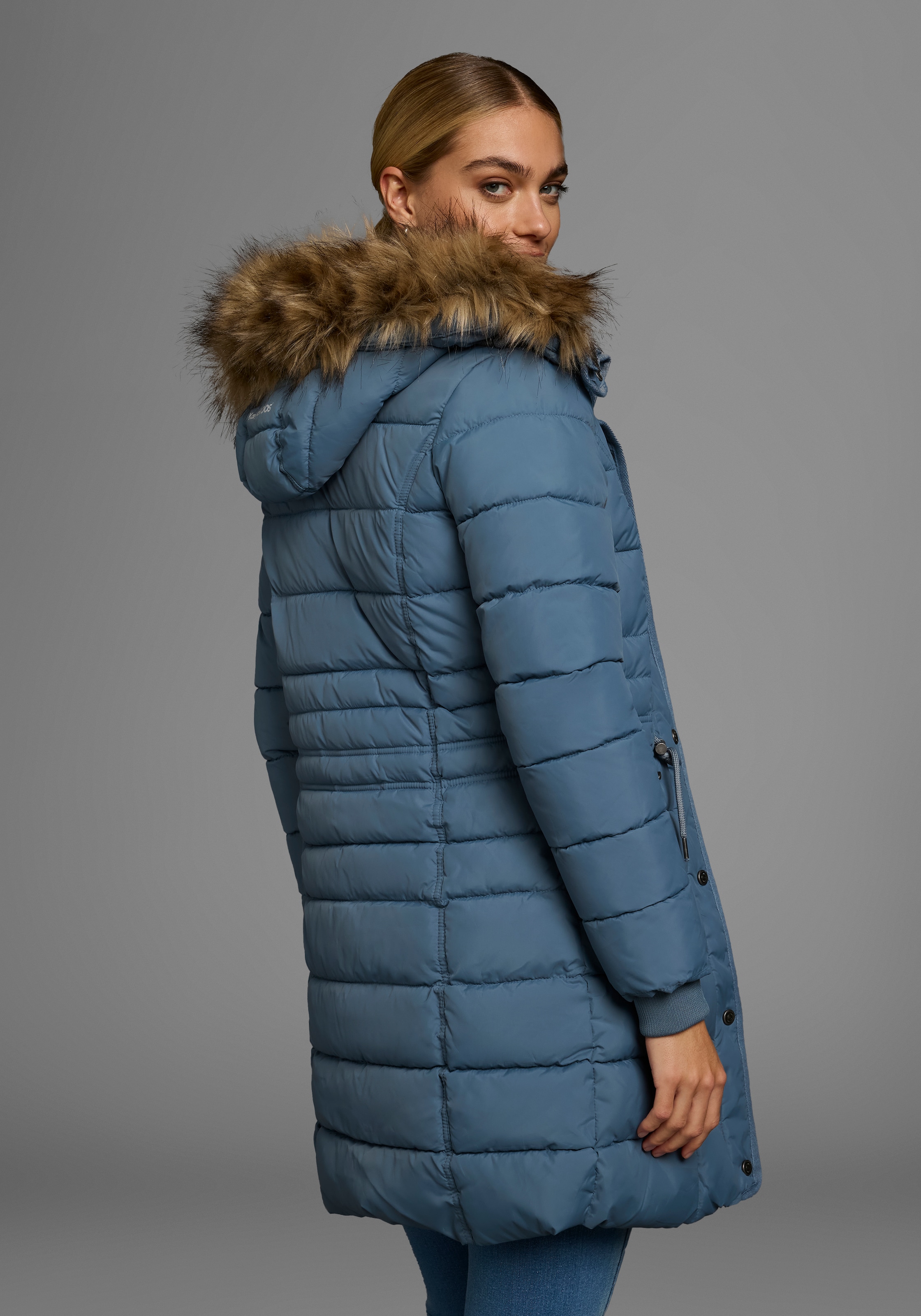 KangaROOS Steppjacke, mit Kapuze, figurbetonter Schnitt, mit Reissverschlusstaschen
