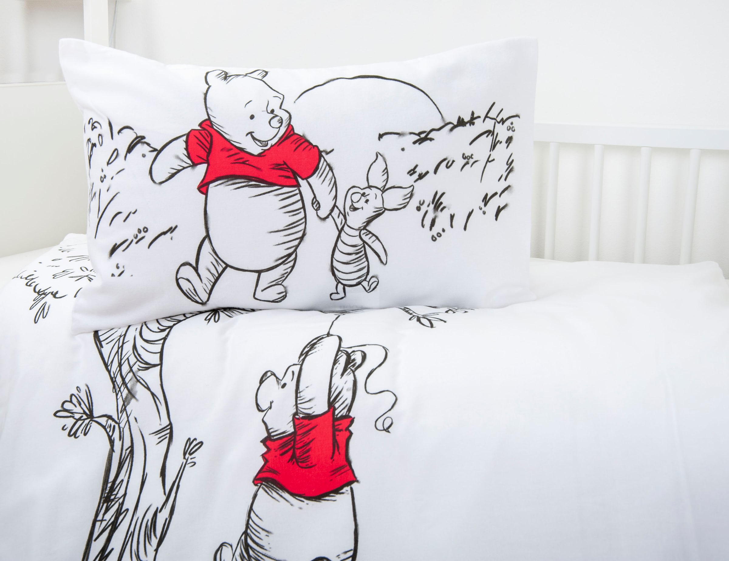 Disney Babybettwäsche »Disney´s Winnie Pooh«, mit liebevollem Motiv