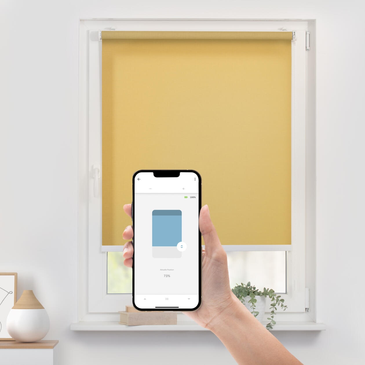 Image of LICHTBLICK ORIGINAL Rollo "Klemmfix, ohne Bohren" blickdicht Blendschutz Sichtschutz mit Bohren/ohne Bohren freihängend Steuerbar mit Bluetooth-App, integrierter Elektromotor und Akku