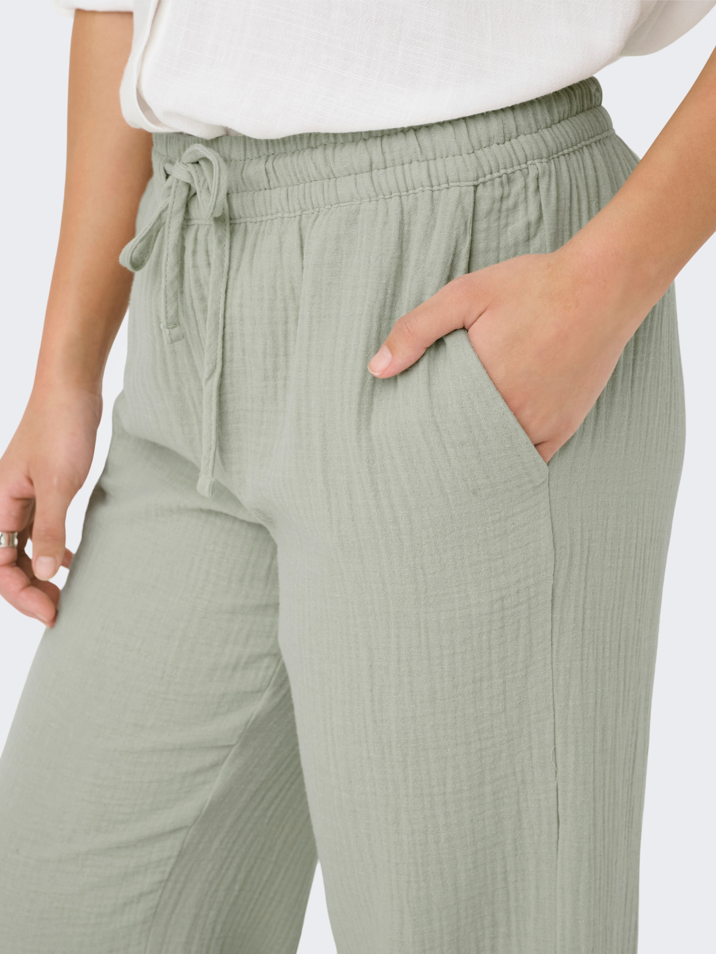 JDY Schlupfhose »JDYTHEIS LIFE WIDE PANT WVN NOOS«, aus Musselin