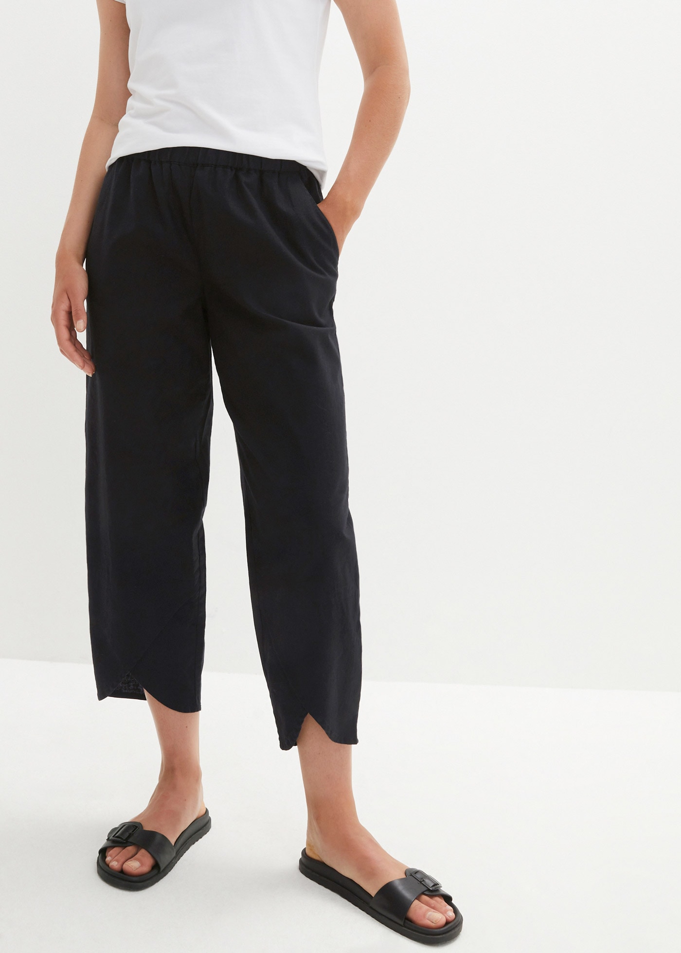 Image of bonprix 3/4-Hose "3/4-Hose aus leichtem Leinen-Mix" aus Leinen-Mix, mit Seitenschlitzen, Regular Fit, casual Stil