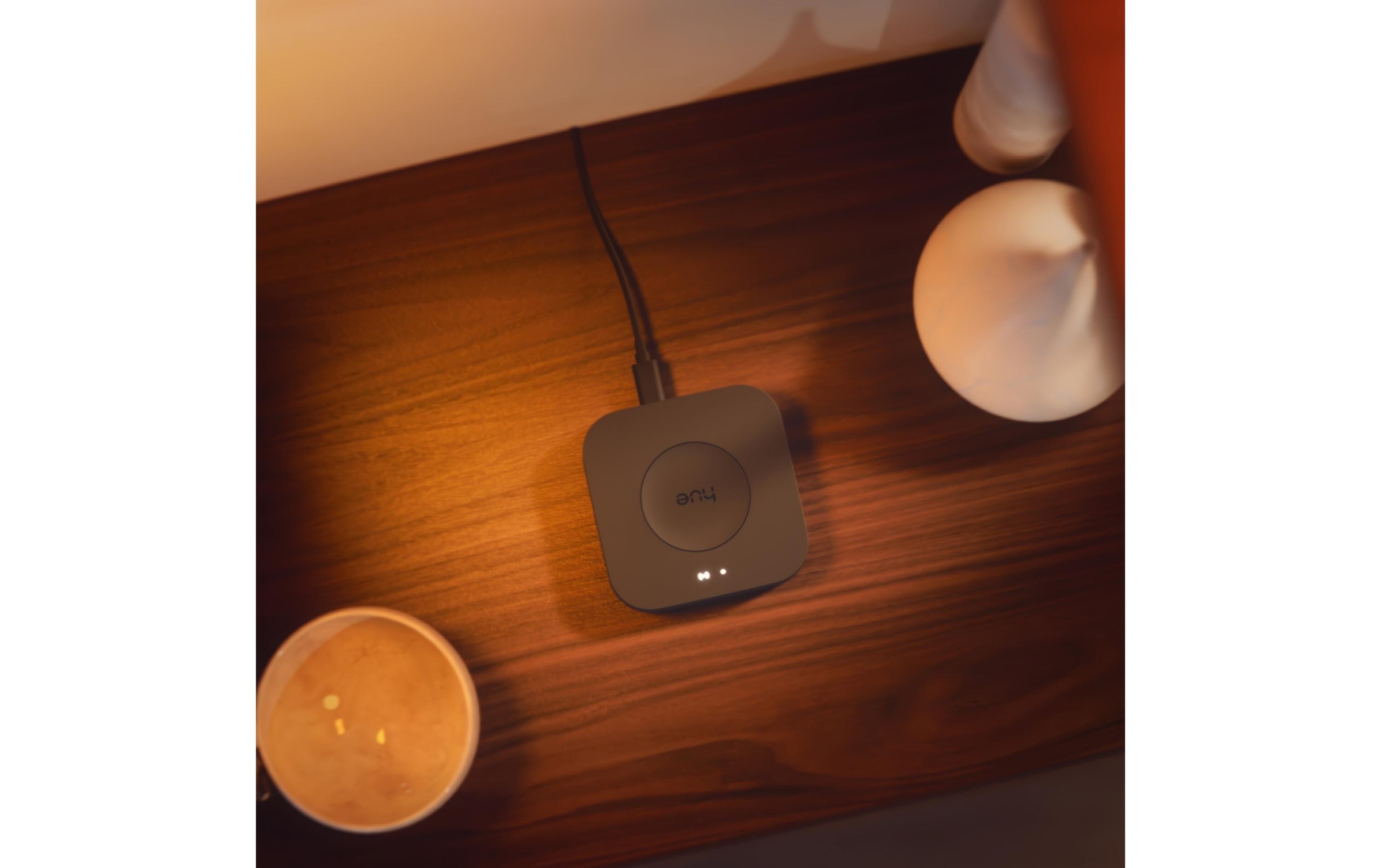 Philips Hue Smart-Home-Station »Hue Bridge Pro V3«