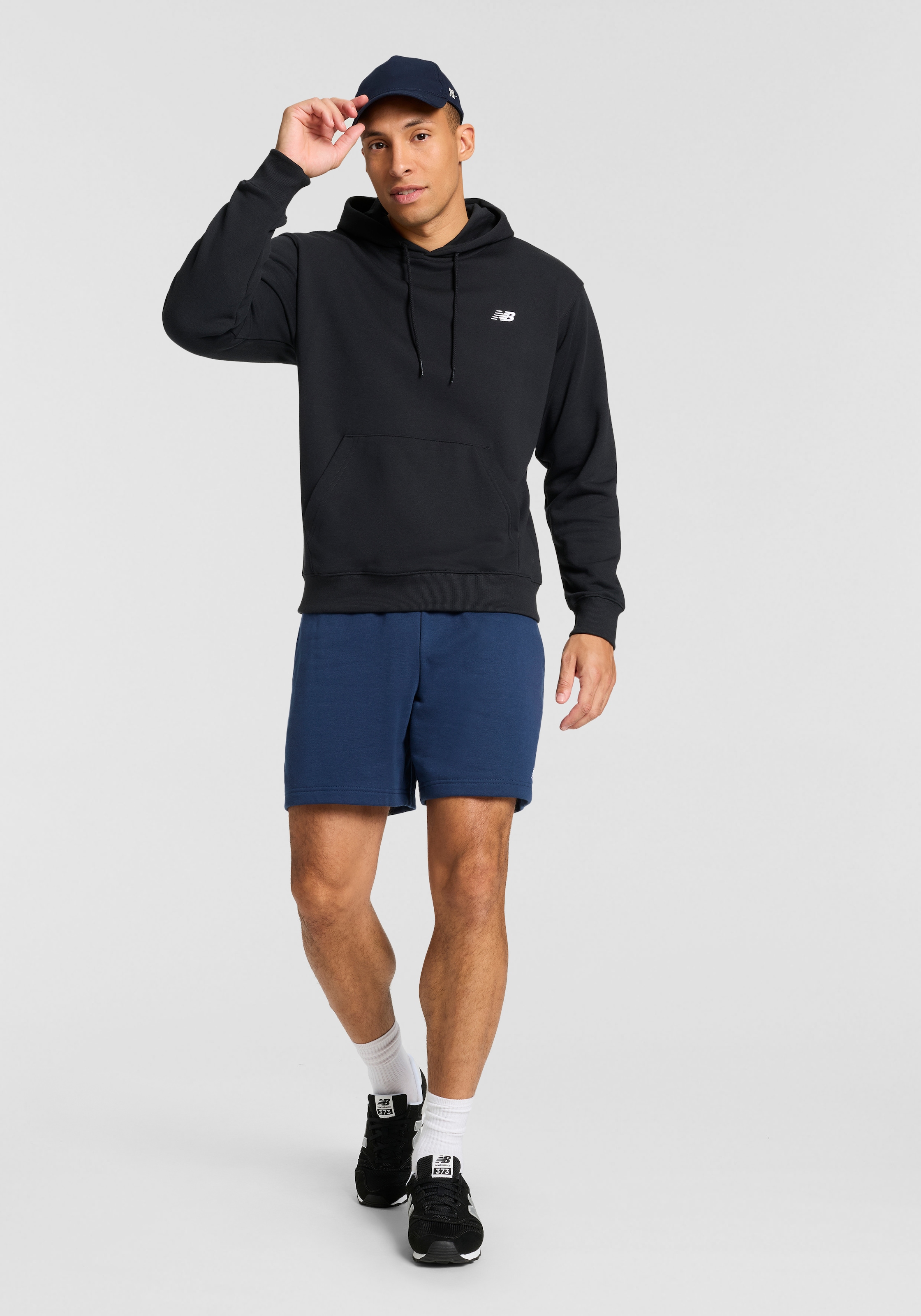 New Balance Sweat à capuche »SPORT ESSENTIALS FRENCH TERRY HOODIE«, avec capuche, manches longues, en coton et polyester, coupe décontractée
