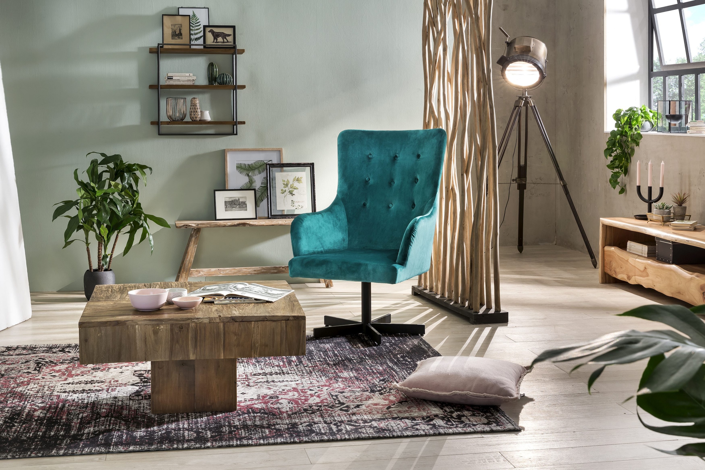 SIT Table basse »Massives Lowboard aus Akazienholz mit natürlicher Baumkante« Acacia massif, avec bord naturel, commode