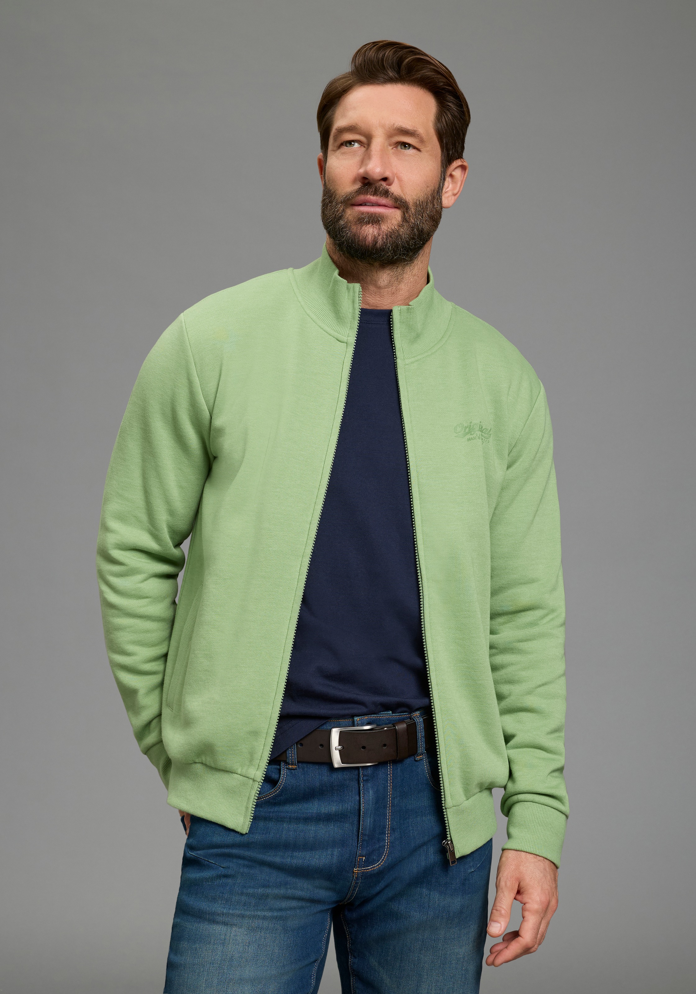 Image of Mans World Sweatjacke Stehkragen und dezentem Logodruck