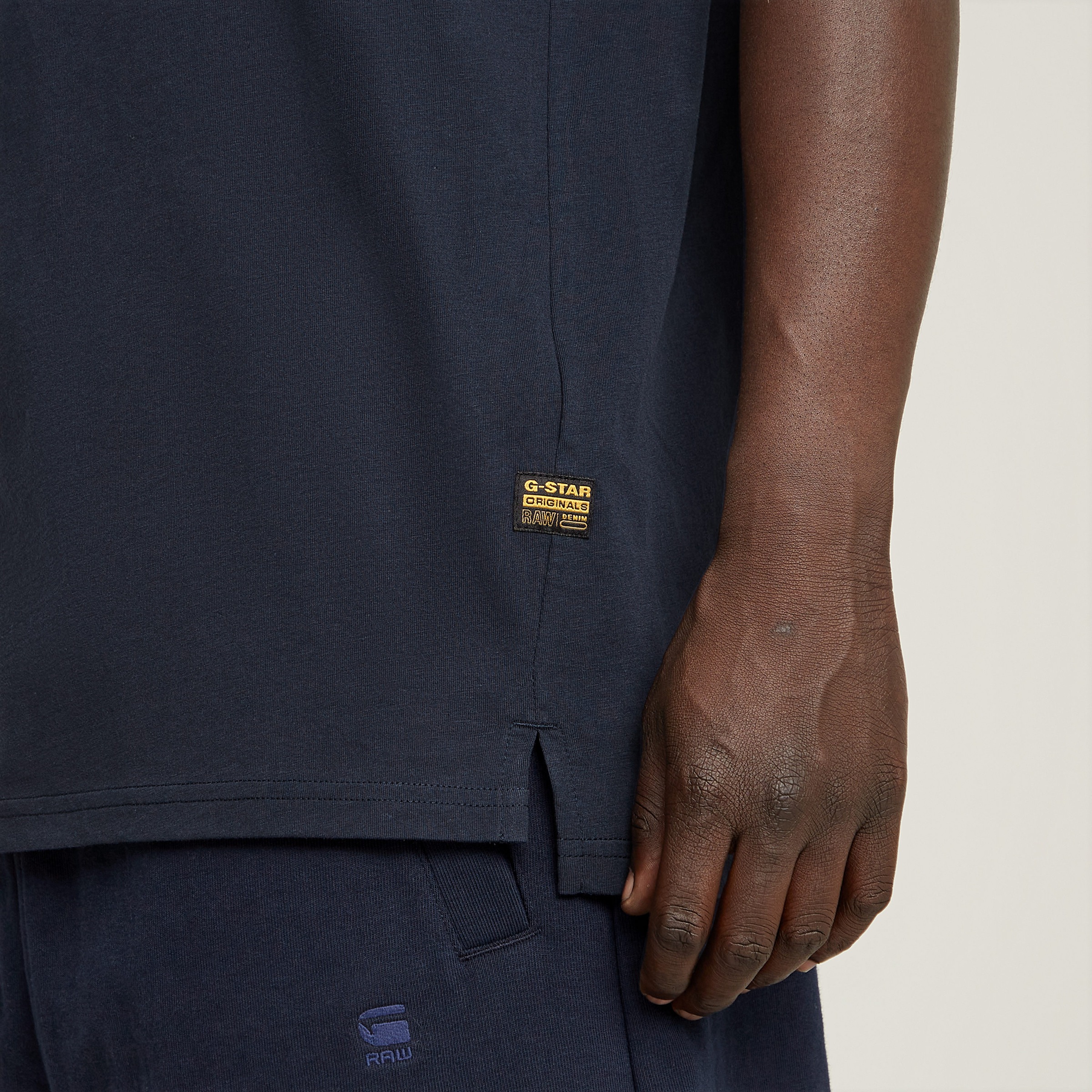 G-STAR T-Shirt »Nifous« Rundhals, mit Rippeinsatz