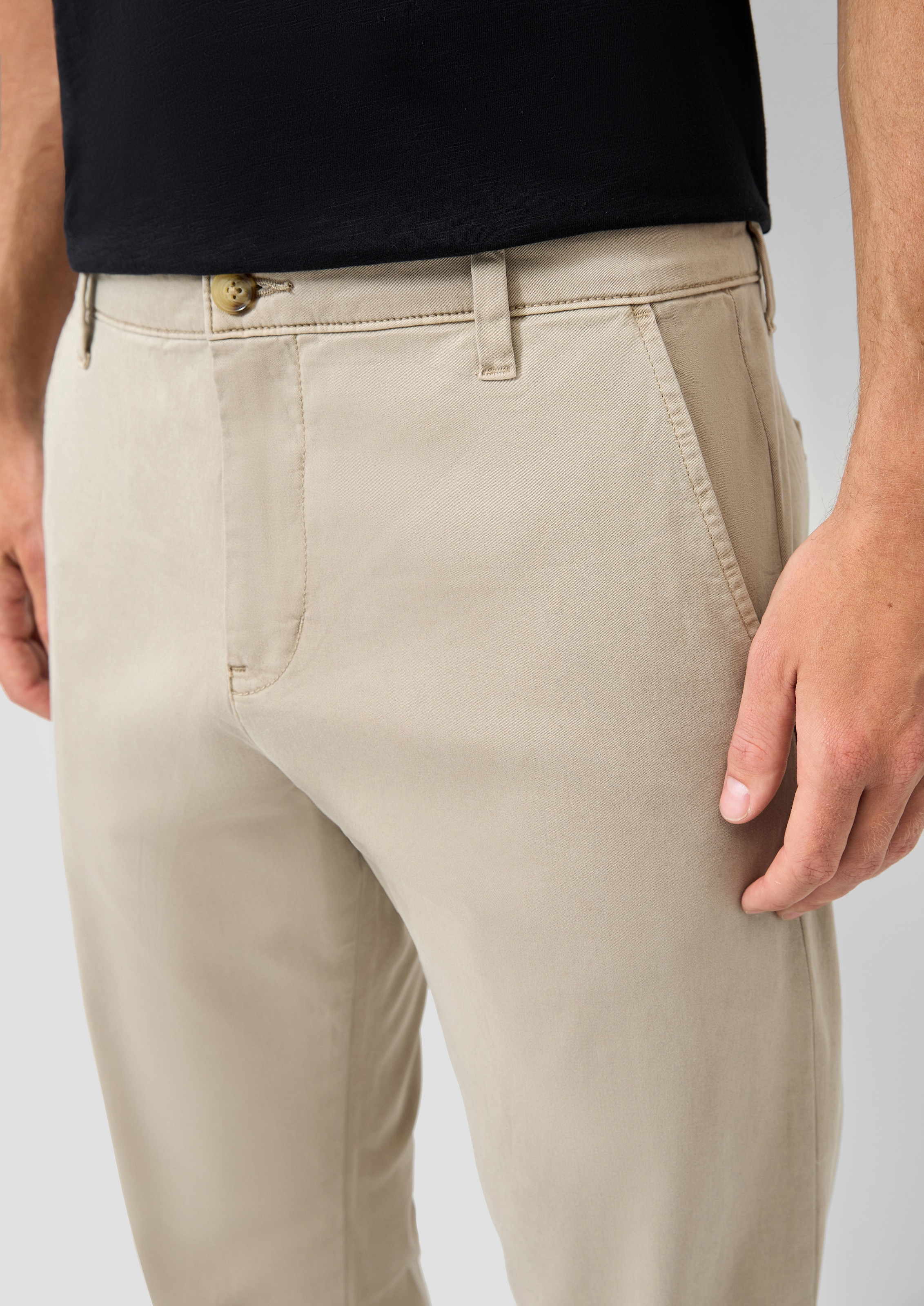 QS Chinos  mit Stretchanteil