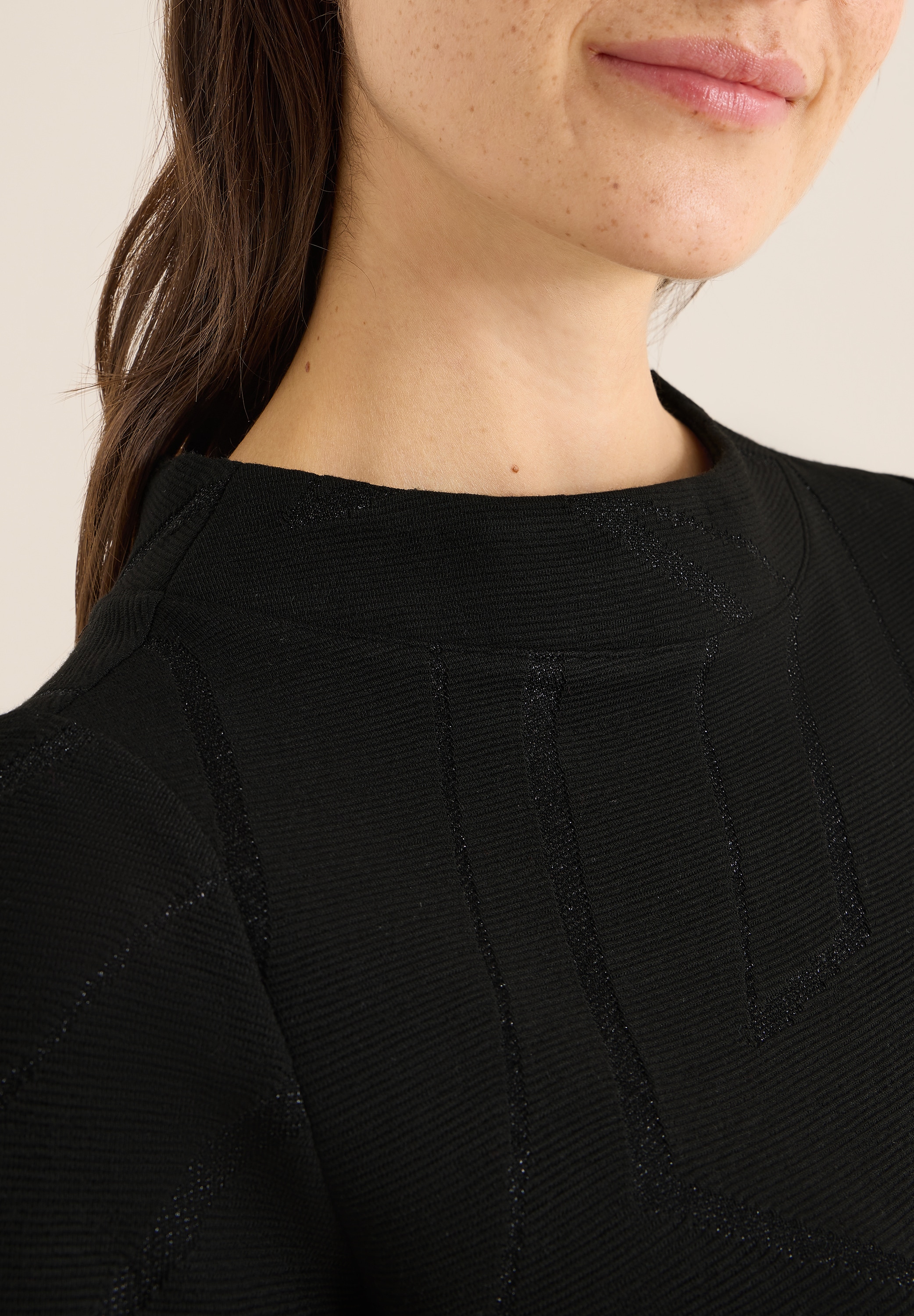 Cecil Pull à col montant im Glitzer-Look