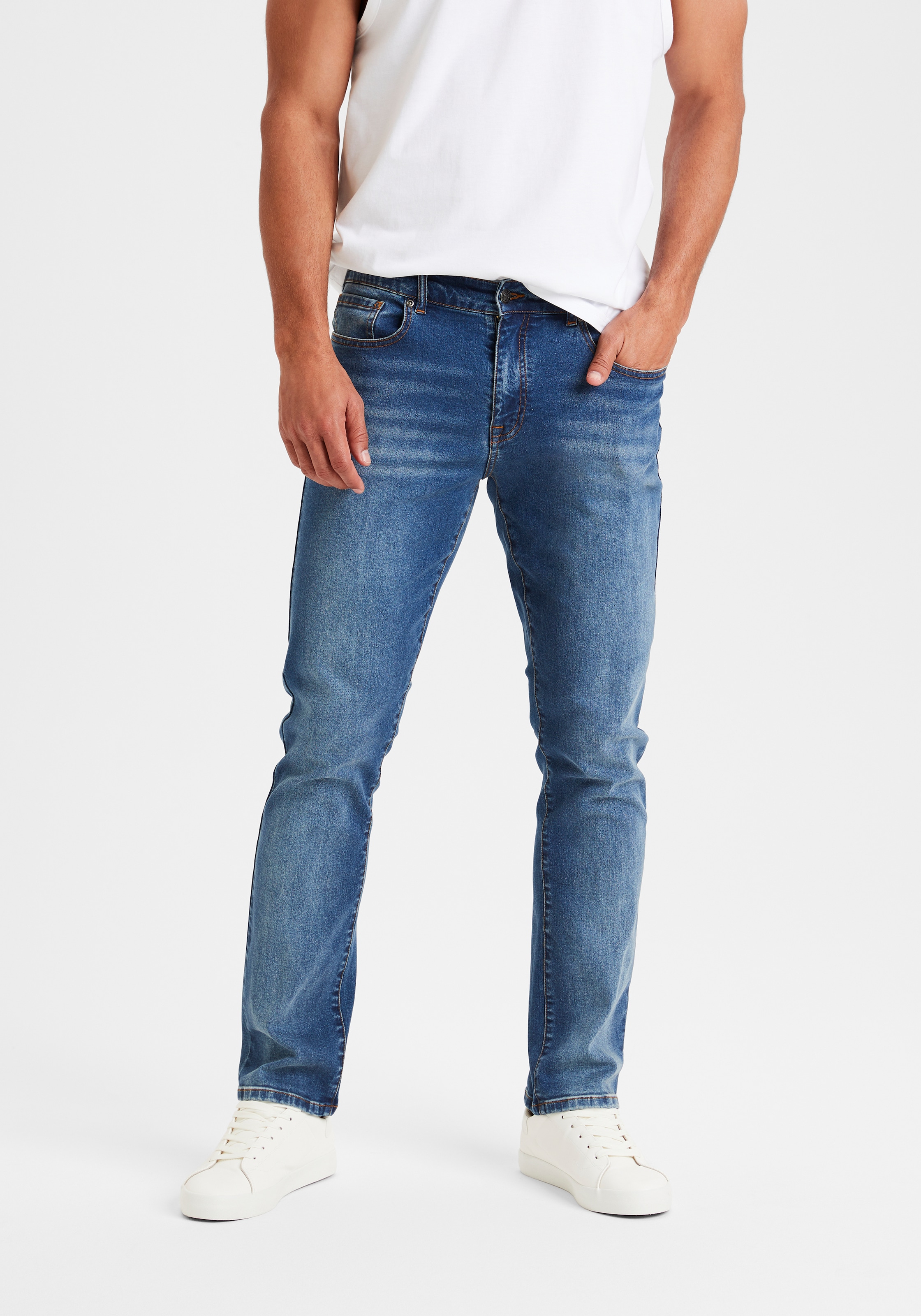 Buffalo 5-Pocket-Jeans »Straight-fit«, mit normaler Bundhöhe, aus elastischer Denim-Qualität