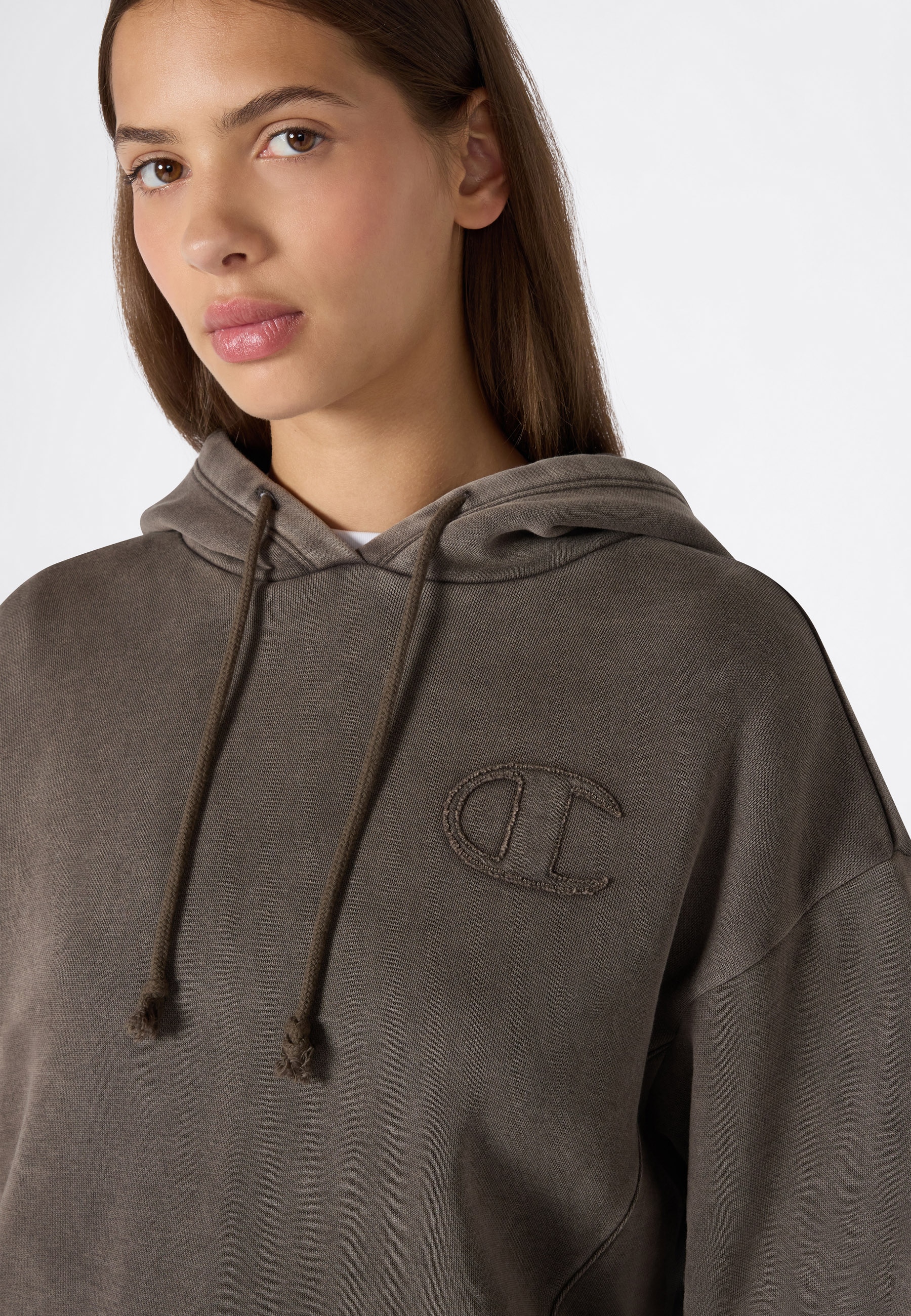 Champion Sweat à capuche »SPORTWEAR HOODIE Loose Fit Washed«, avec aspect délavé, coupe ample, en coton et polyester
