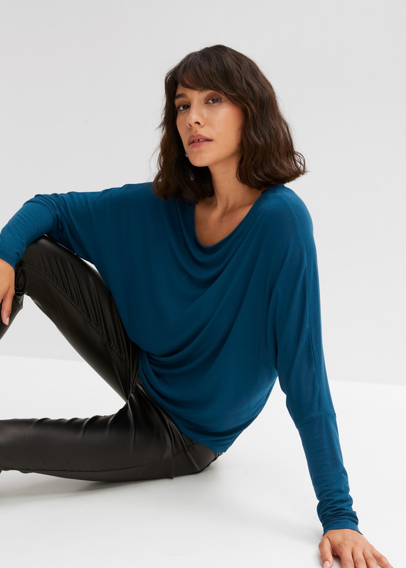 bonprix T-shirt à manches longues »Langarmshirt aus softem Viskose-Mix« lässig geschnittene Passform, Rundhalsausschnitt, aus Viskose-Mix