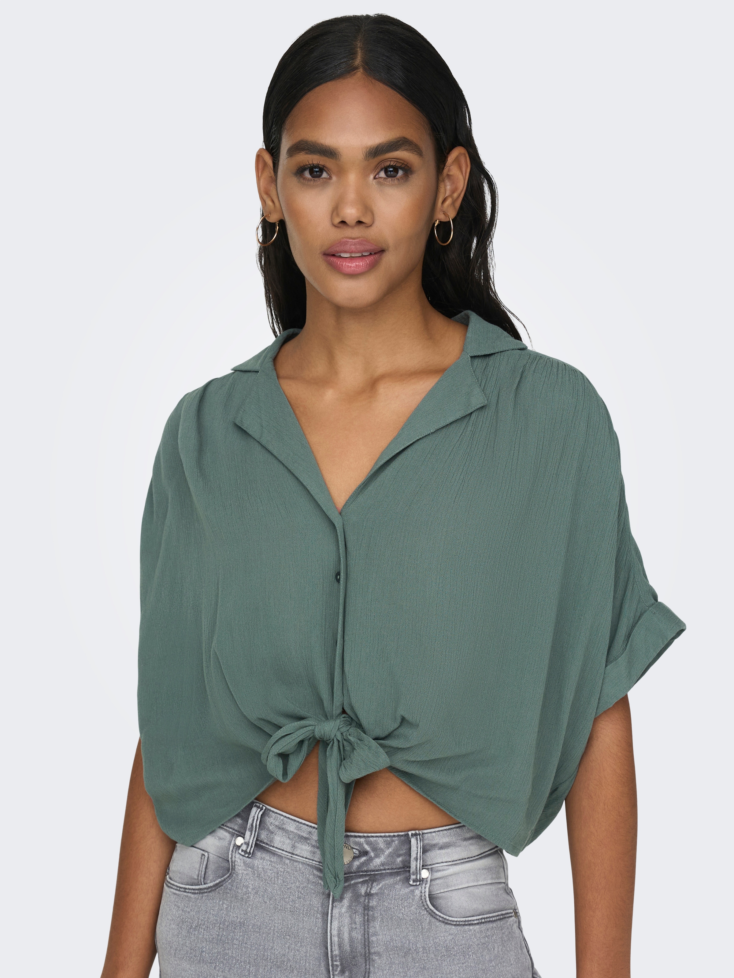 ONLY Kurzarmbluse »ONLPAULA LIFE S/S TIE SHIRT WVN NOOS« Viskose, regular fit