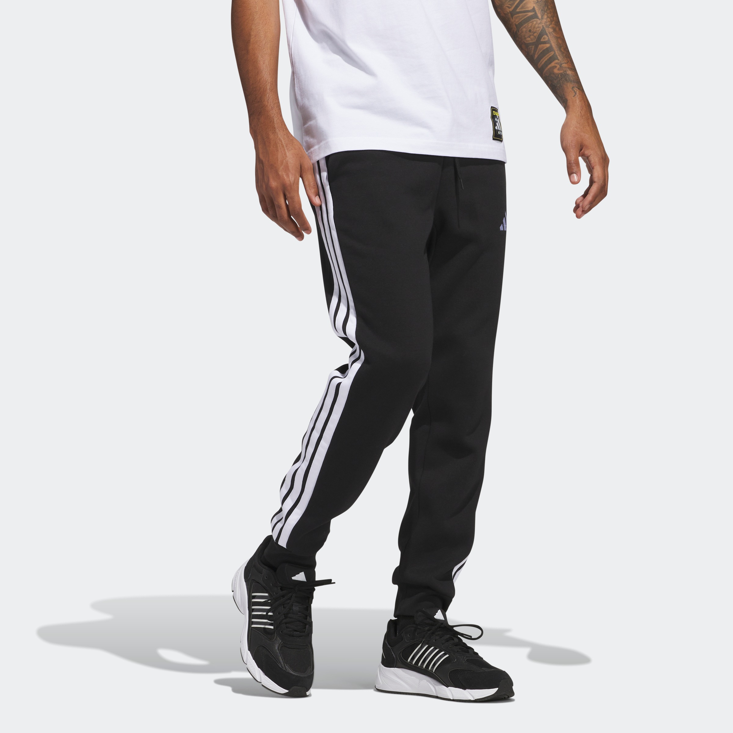 Adidas Sportswear, Unisex, adidas Sportswear »M 3S FL TC PT«, schwarz, weiß, S, N-Gr, Diese sportliche Hose ist mit einem Mix aus recycelten und 