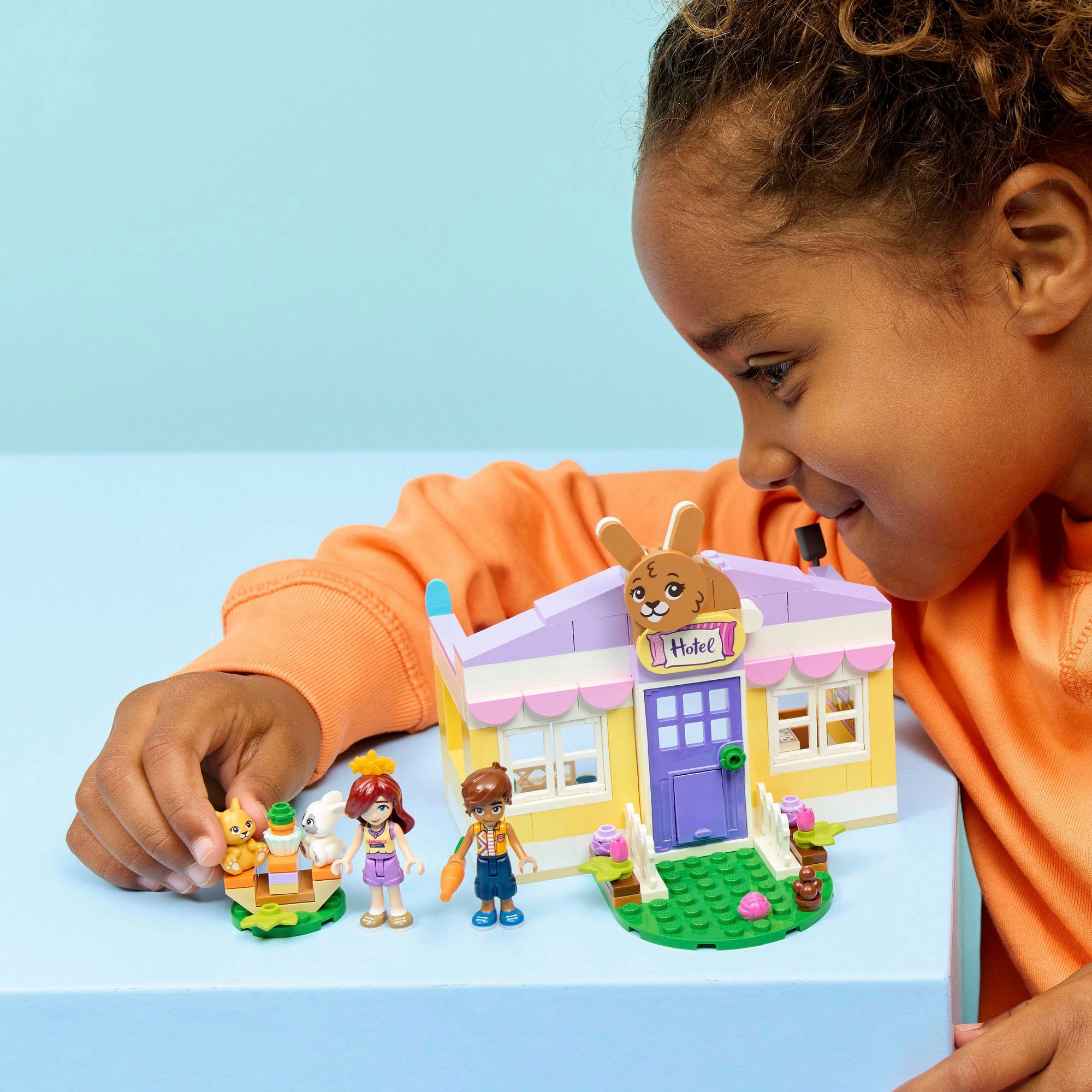 LEGO® Pions de construction »Heartlake City Hasenhotel (42679), LEGO Friends« Made in Europe