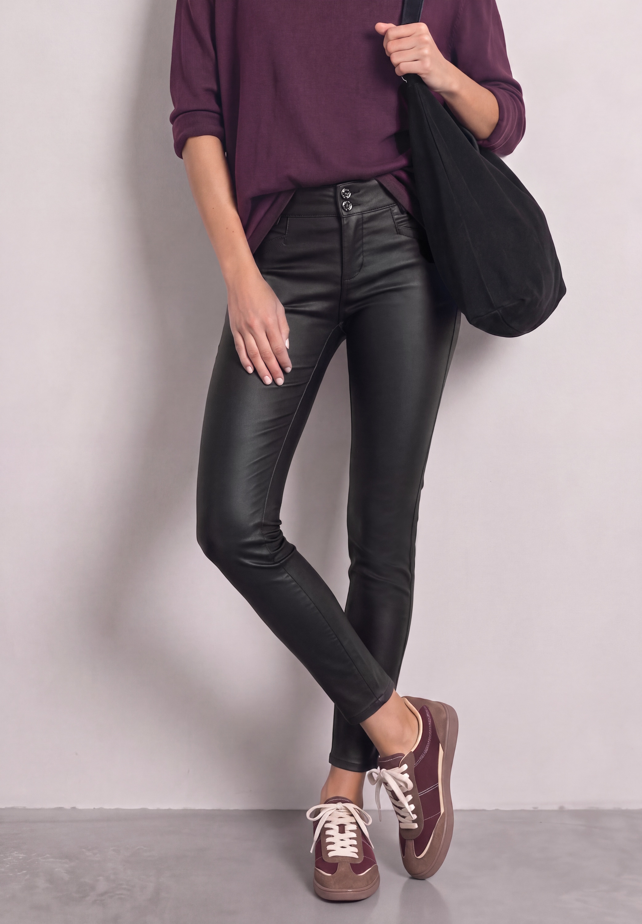 STREET ONE Pantalon imitation cuir »Style York«  Pantalon taille mi-haute slim fit aspect cuir
