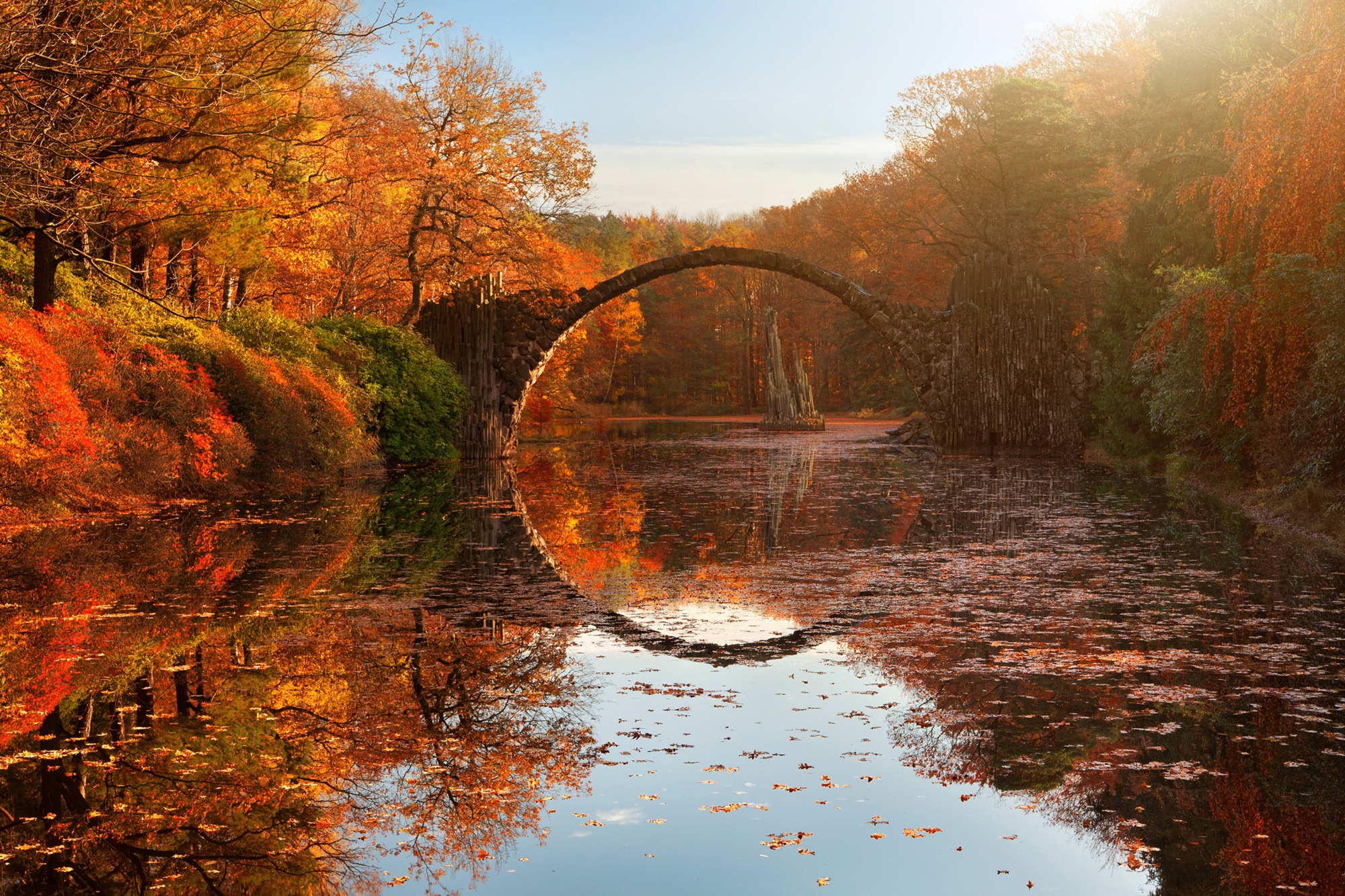 Image of Papermoon Fototapete »Photo-Art DANIEL Å˜EÅ˜ICHA, HERBSTSEE«, Vliestapete, hochwertiger Digitaldruck, inklusive Kleister bei Ackermann Versand Schweiz