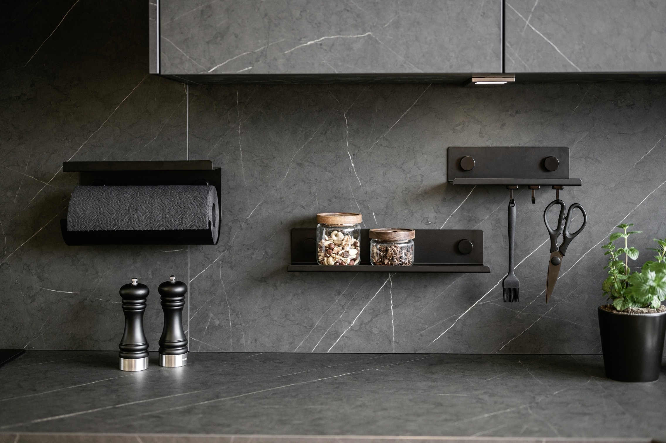 WENKO Etagère à épices »Modell Jet M« Regal für die Wand, Industrial Style, pulverbeschichtetes Metall