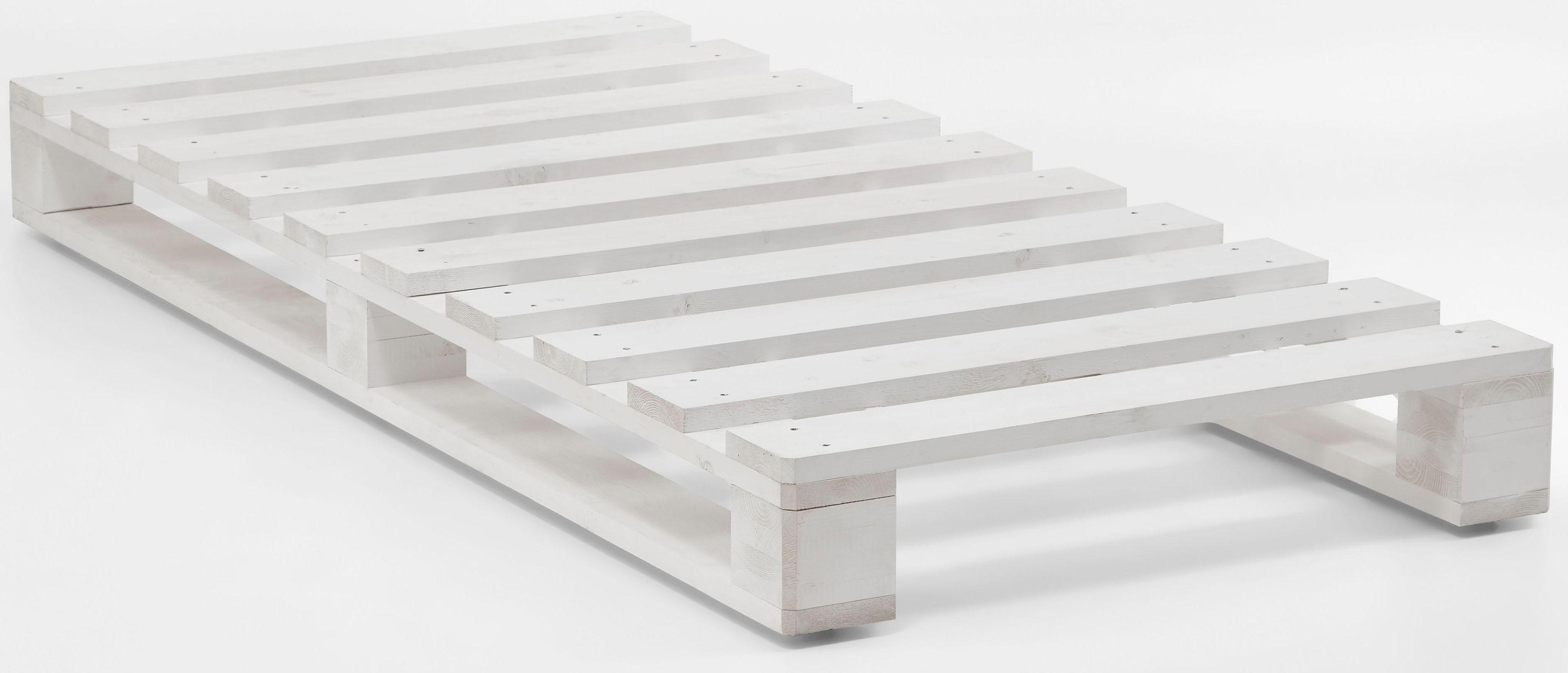 Image of ATLANTIC home collection Palettenbett, aus massiver Fichte, wahlweise mit Matratze bei Ackermann Versand Schweiz