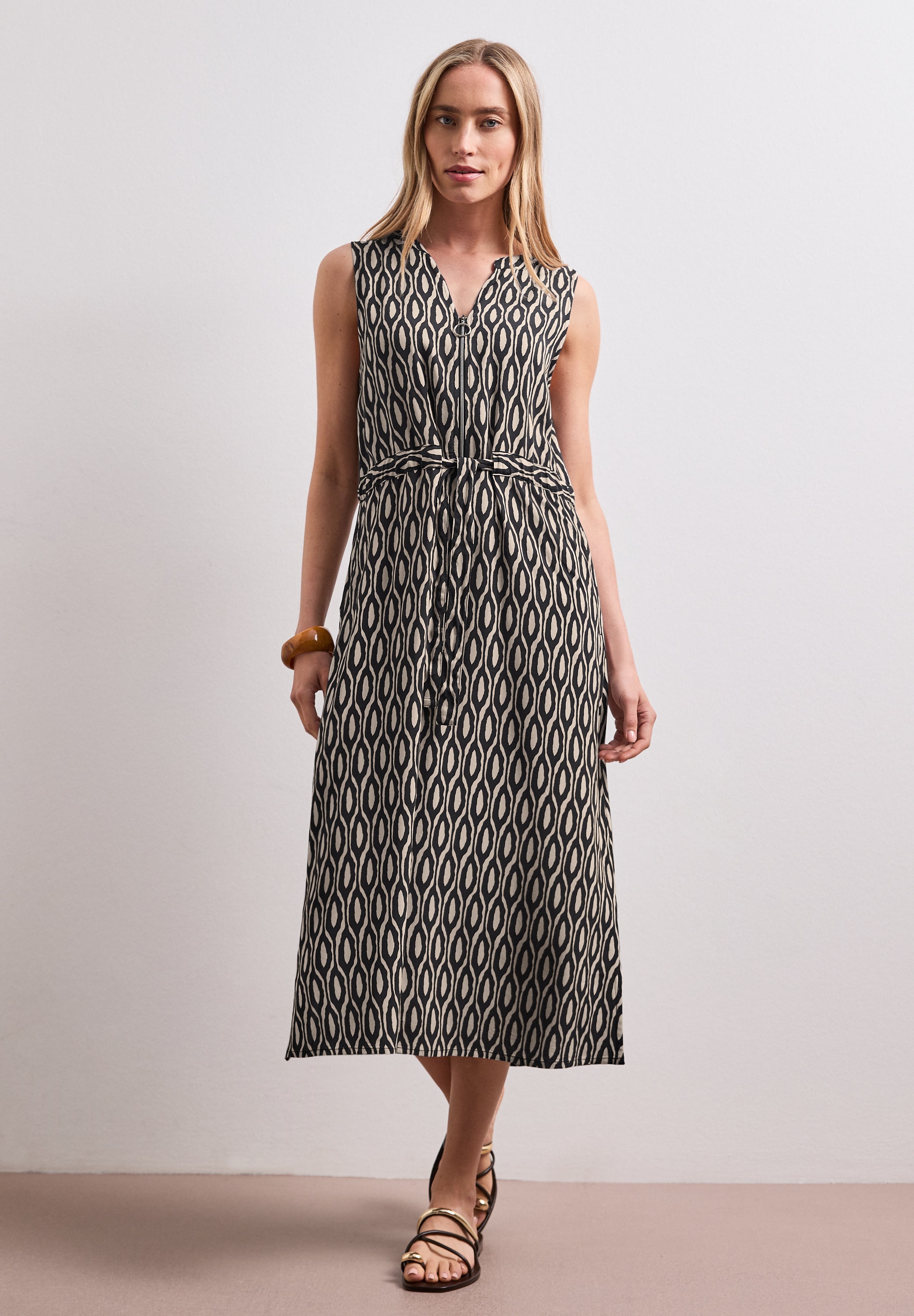 Image of STREET ONE Midikleid Eingrifftaschen Sommerkleid mit grafischem Muster/Split Neck mit Zipperdetail