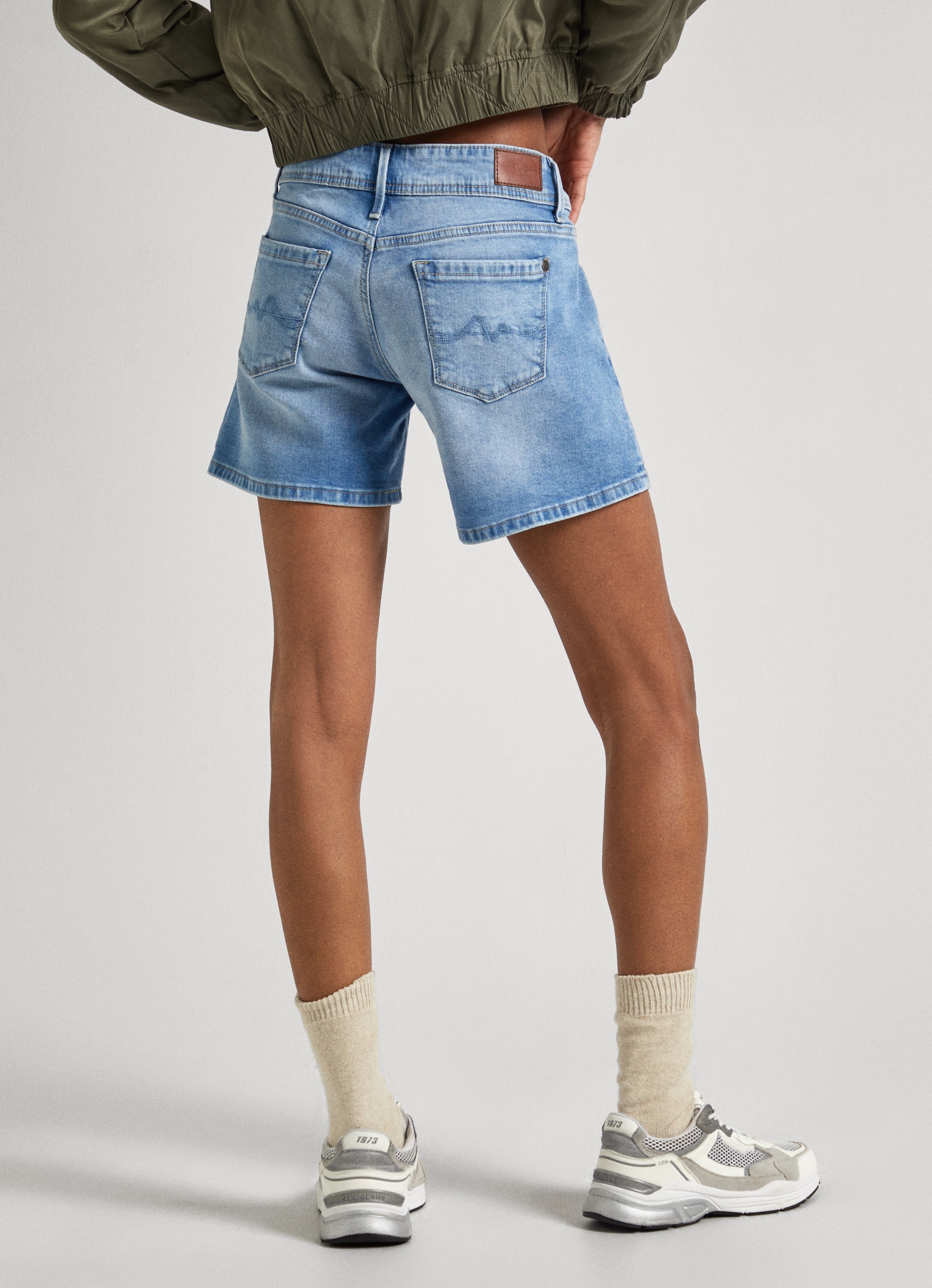 Pepe Jeans Jeansshorts, mit Umschlagsaum